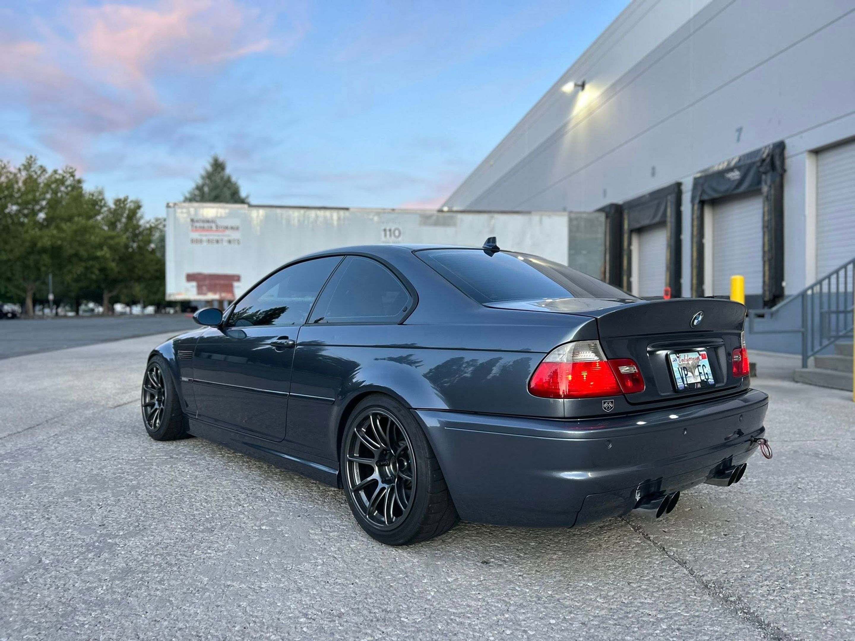 Grey BMW E46 M3 with 18" SM-10RE Apex wheels in Anthracite