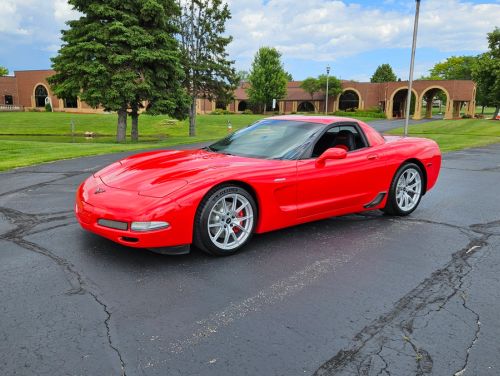 Red Chevrolet Corvette - VS-5 in Race Silver