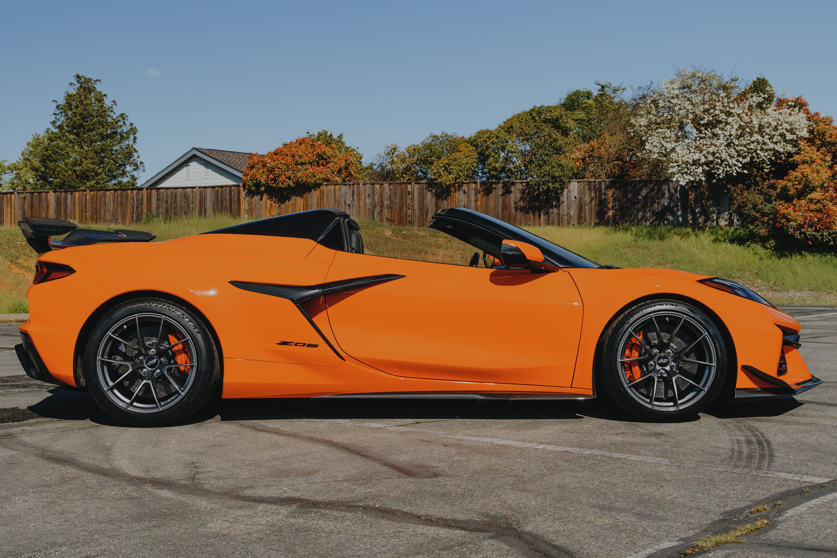 Orange Chevrolet C8 Corvette Z06 with 19" VS-5RS Apex wheels in Anthracite