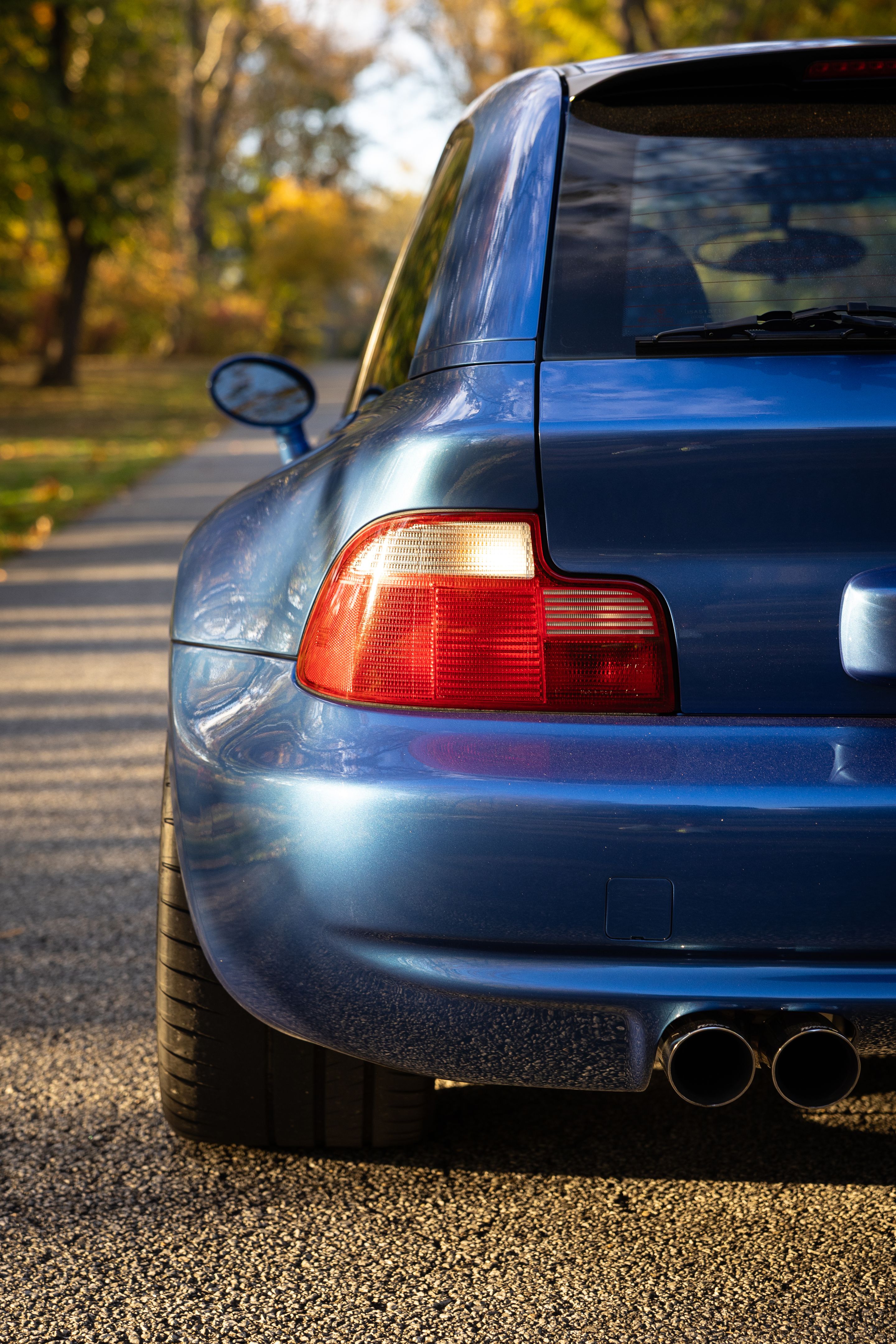 Blue BMW E36/8 Coupe Z3 M with 18" VS-5RS Apex wheels in Brushed Clear