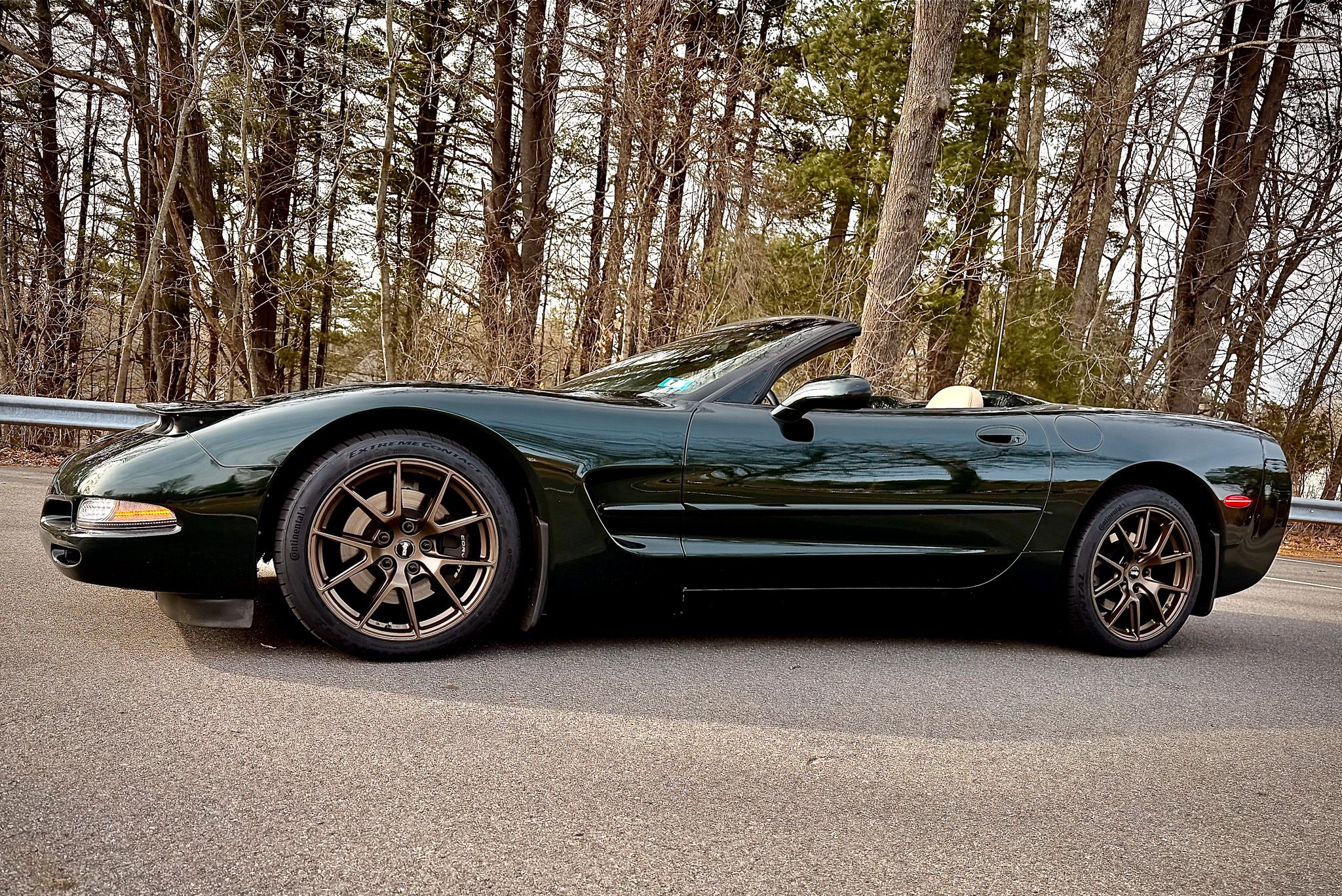 Green Chevrolet Corvette - VS-5 in Satin Bronze