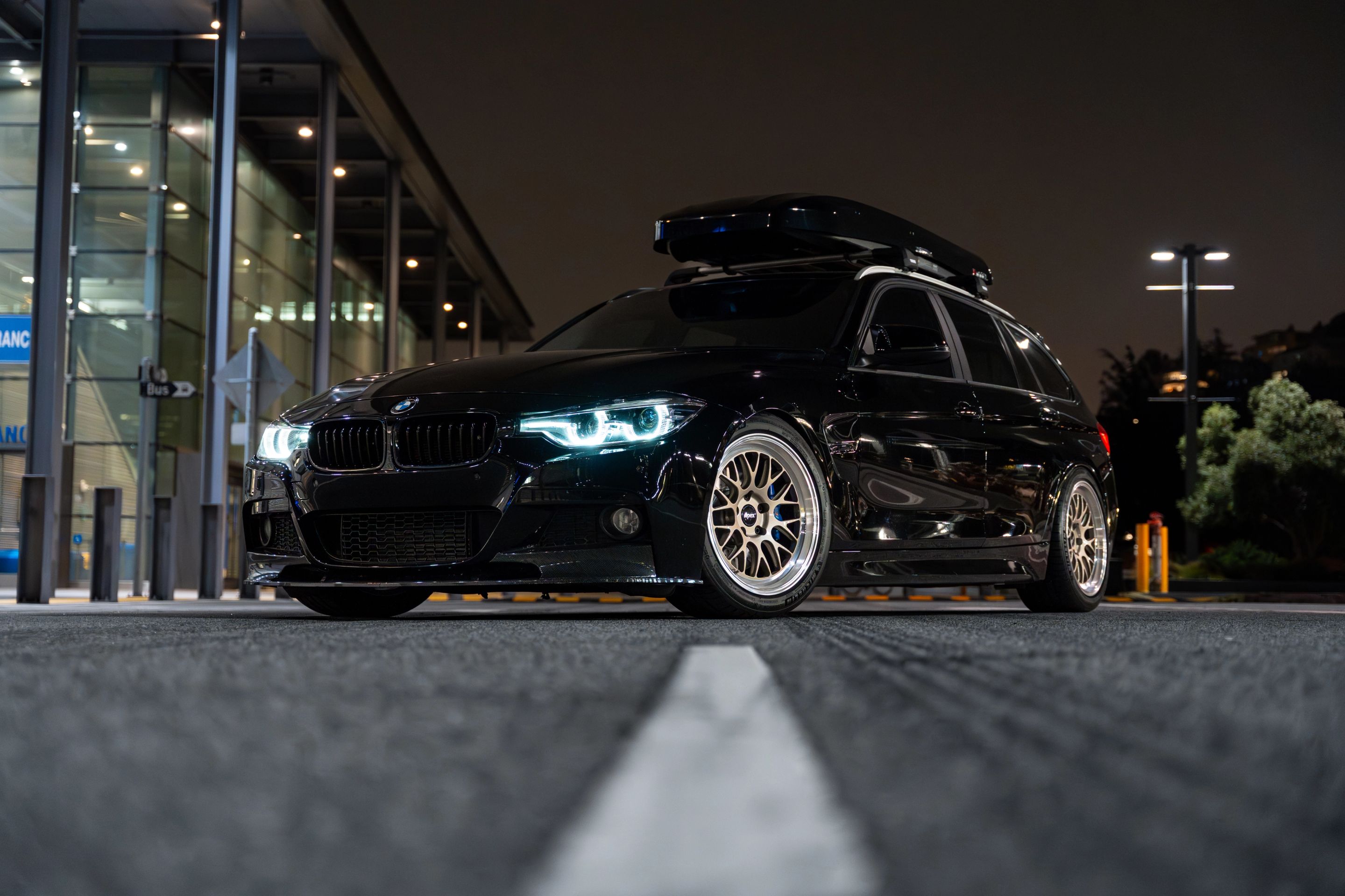 Black BMW F31 Wagon 3 Series with 18" ML-10RT Apex wheels in Machined Lip Gloss Motorsport Gold