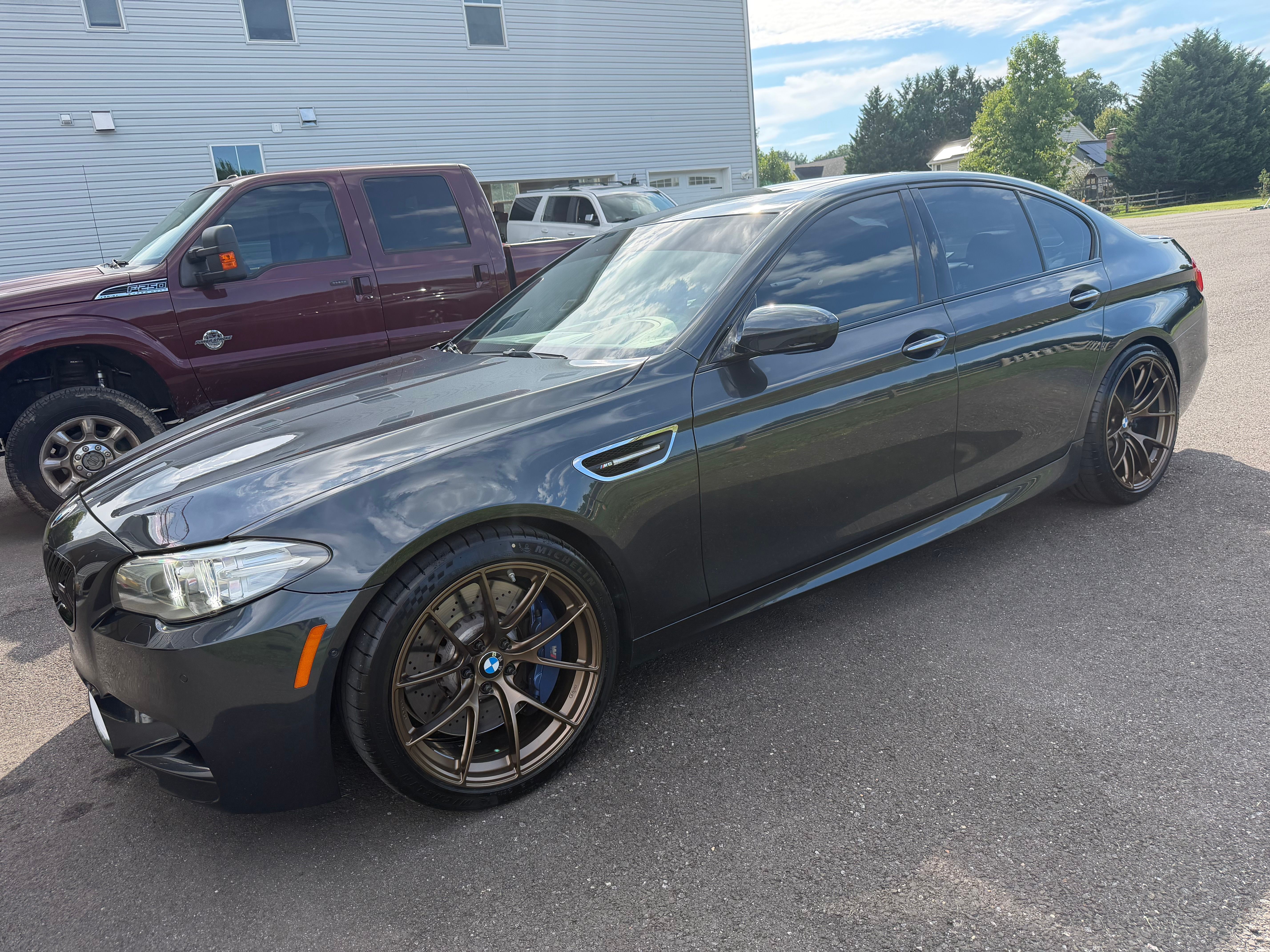 Grey BMW M5 - VS-5RS in Satin Bronze