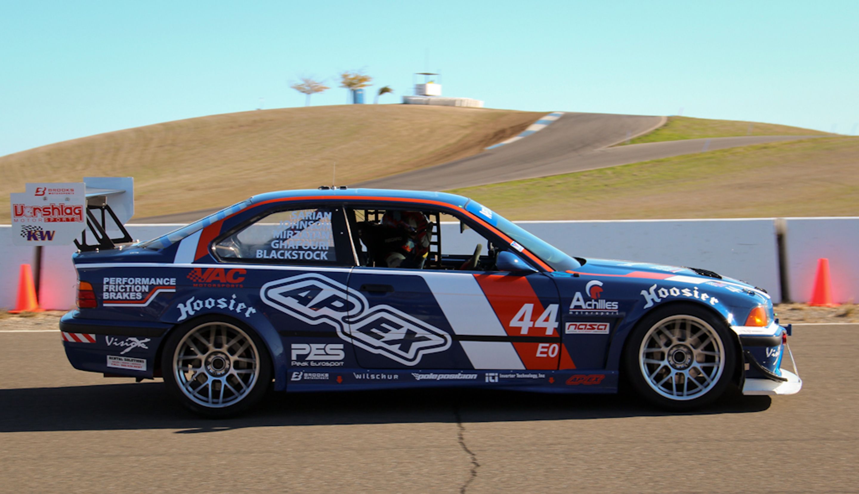 Blue BMW E36 M3 with 18" ARC-8 Apex wheels in Hyper Black