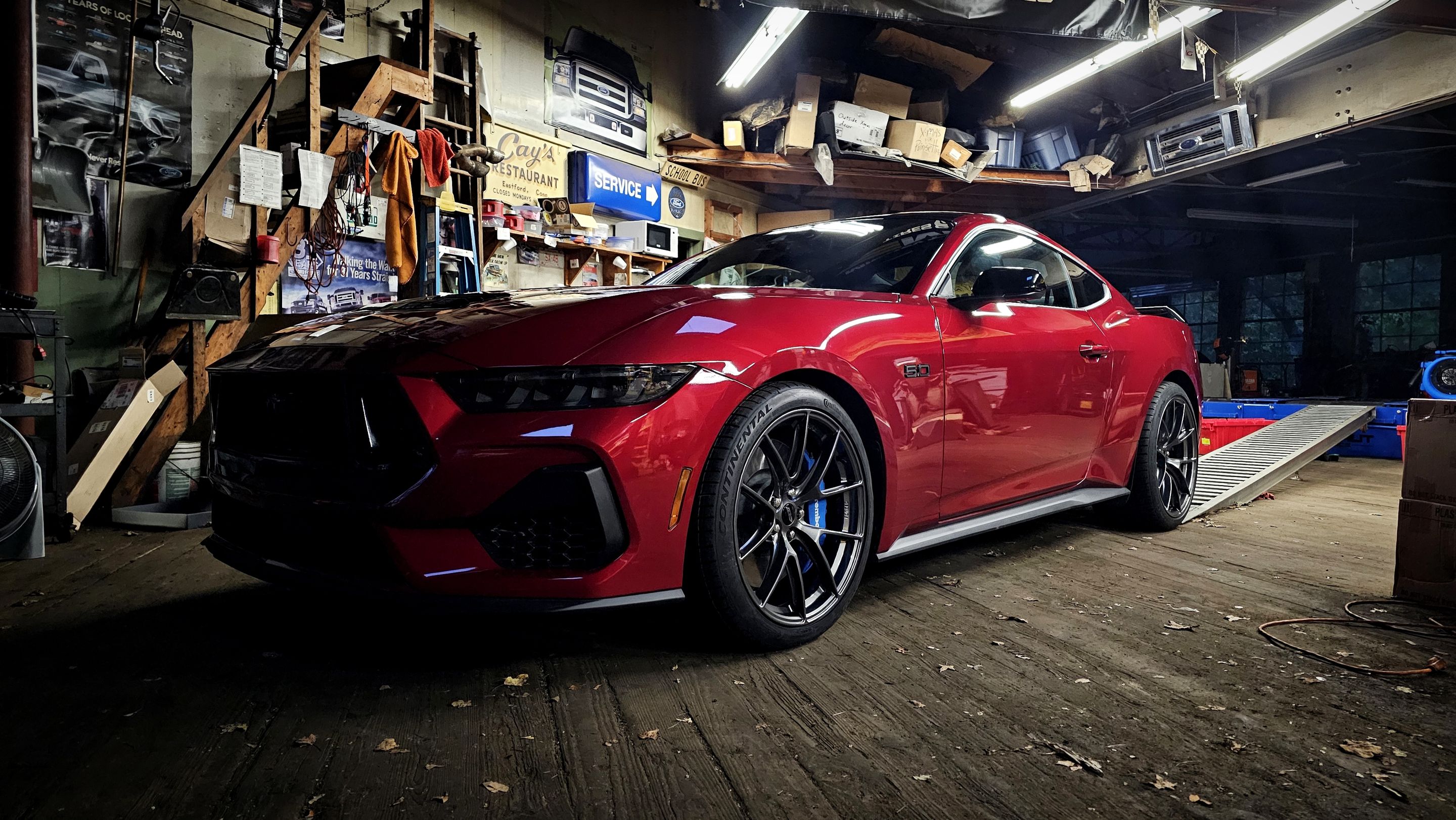 Red Ford S650 Mustang GT with 20" VS-5RS Apex wheels in Anthracite