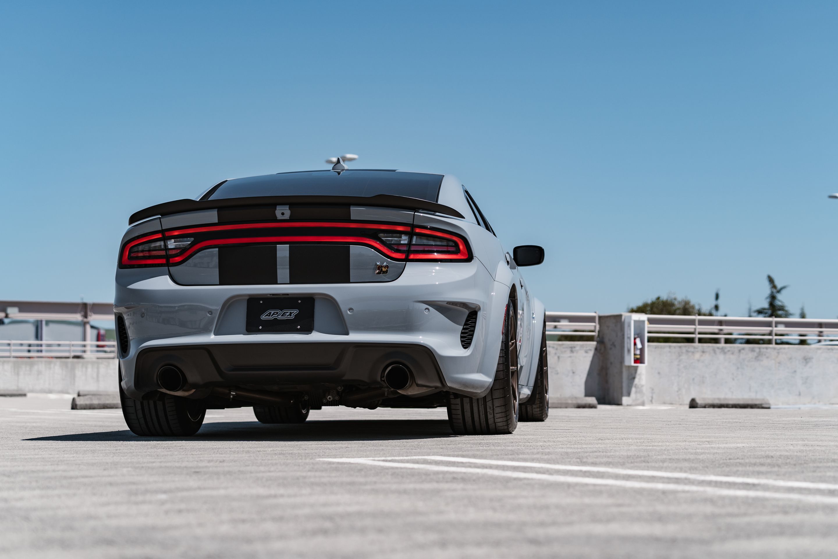 Grey Dodge Charger Scat Pack Widebody with 20" VS-5RS Apex wheels in Satin Bronze