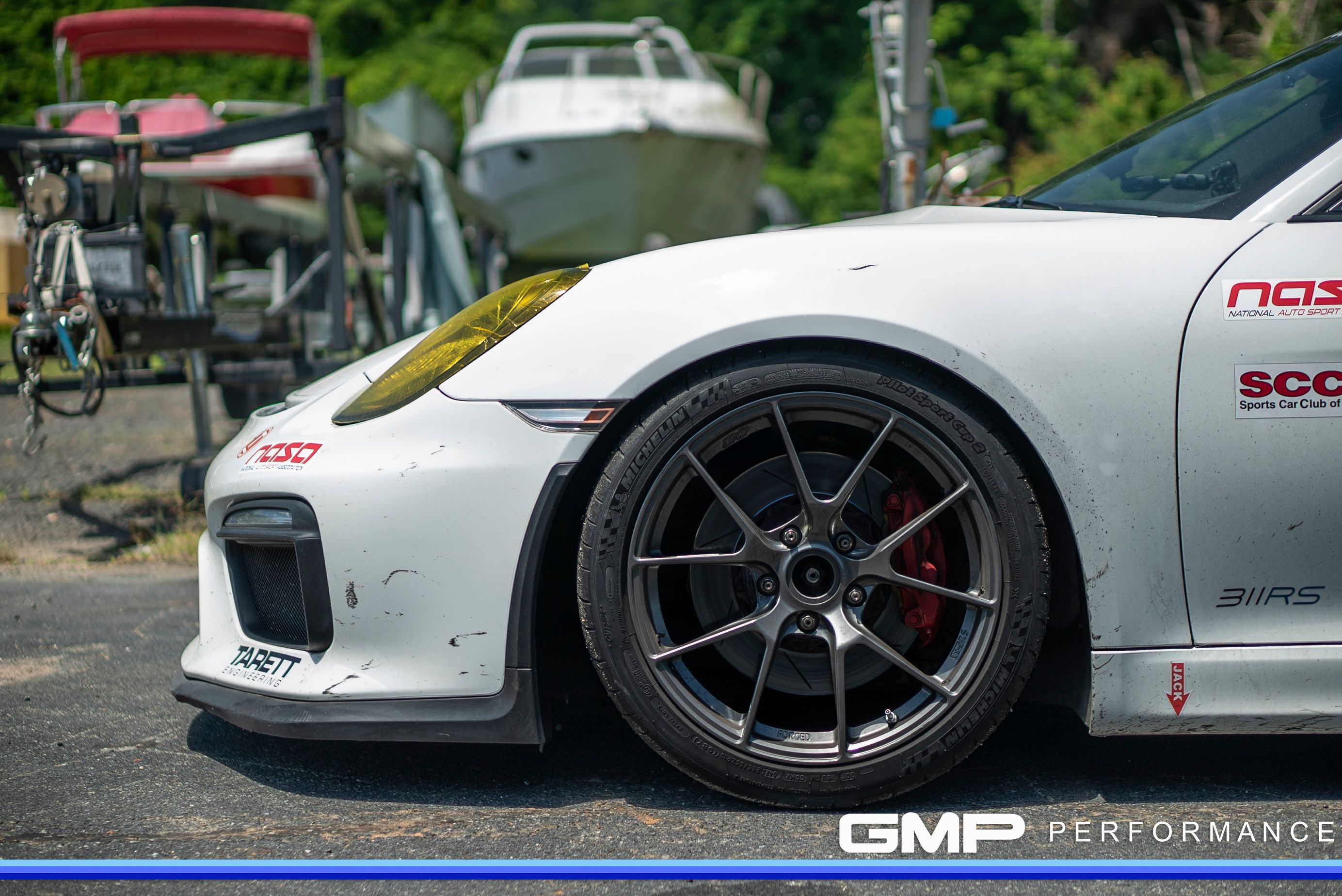 White Porsche 981 Cayman S with 19" VS-5RS Apex wheels in Anthracite