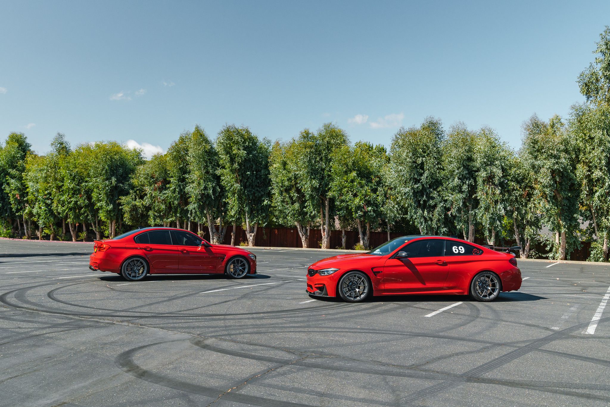 Red BMW F82 Coupe M4 with 19" VS-5RS Apex wheels in Anthracite