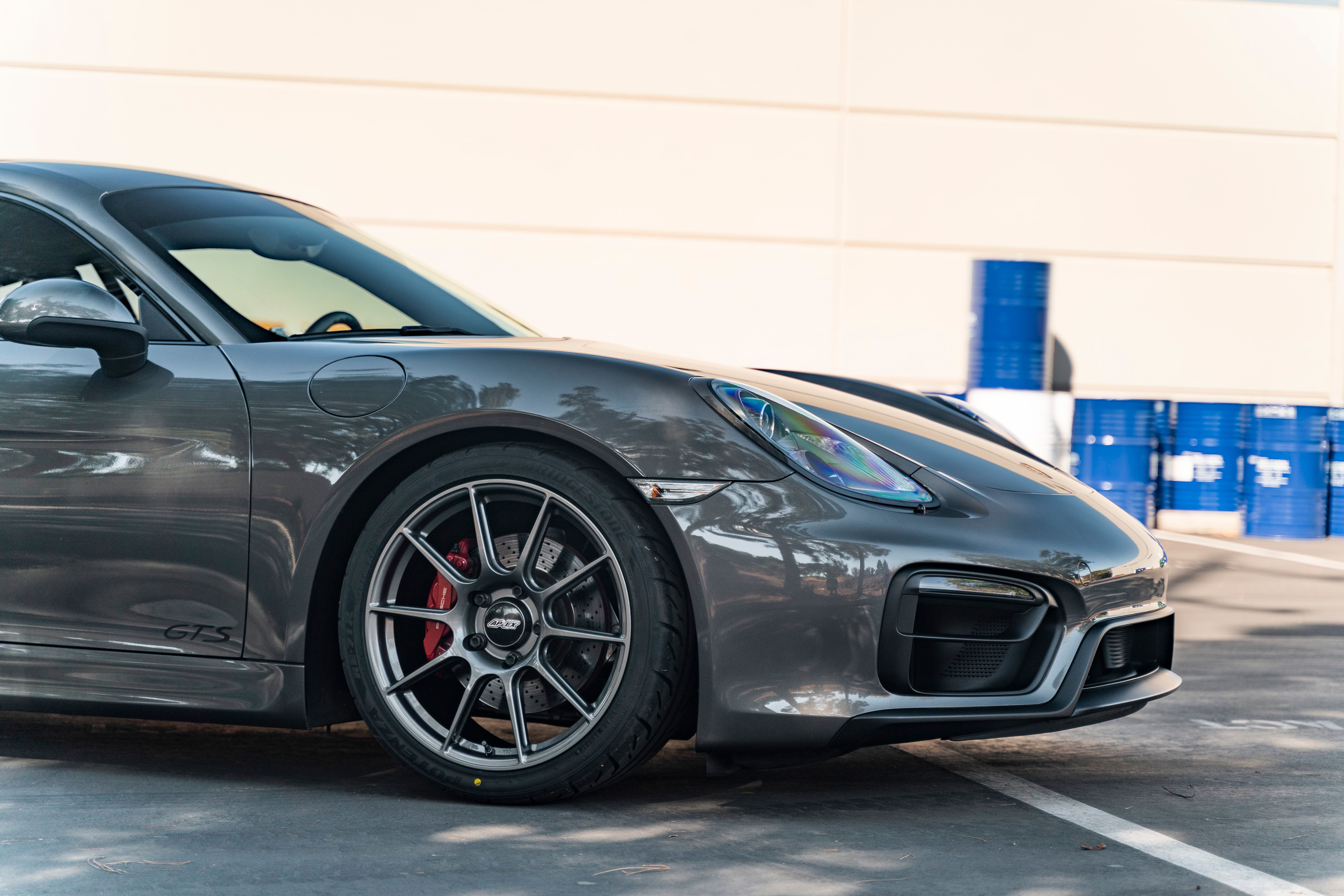 Porsche 981 Cayman GTS with 19