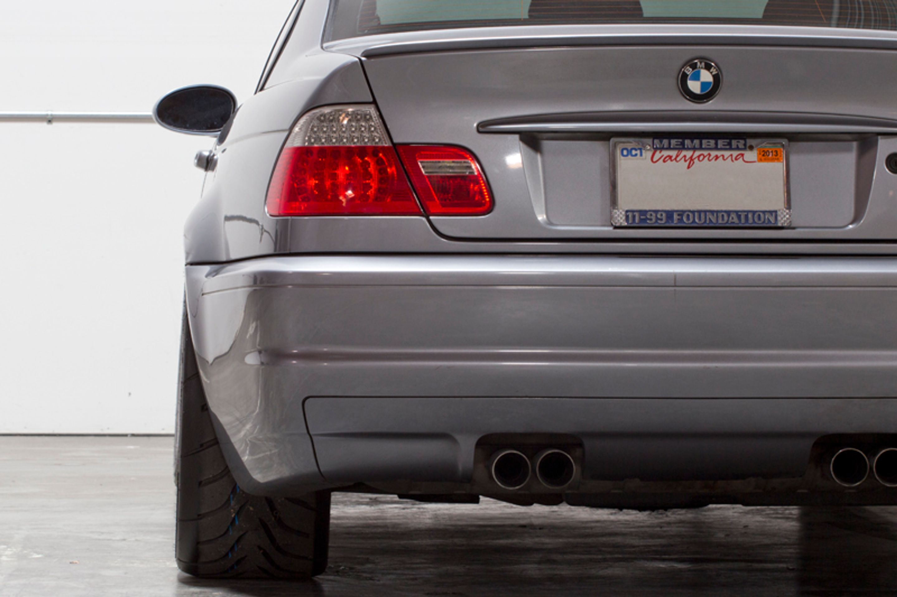 Grey BMW E46 M3 with 17" ARC-8 Apex wheels in Anthracite
