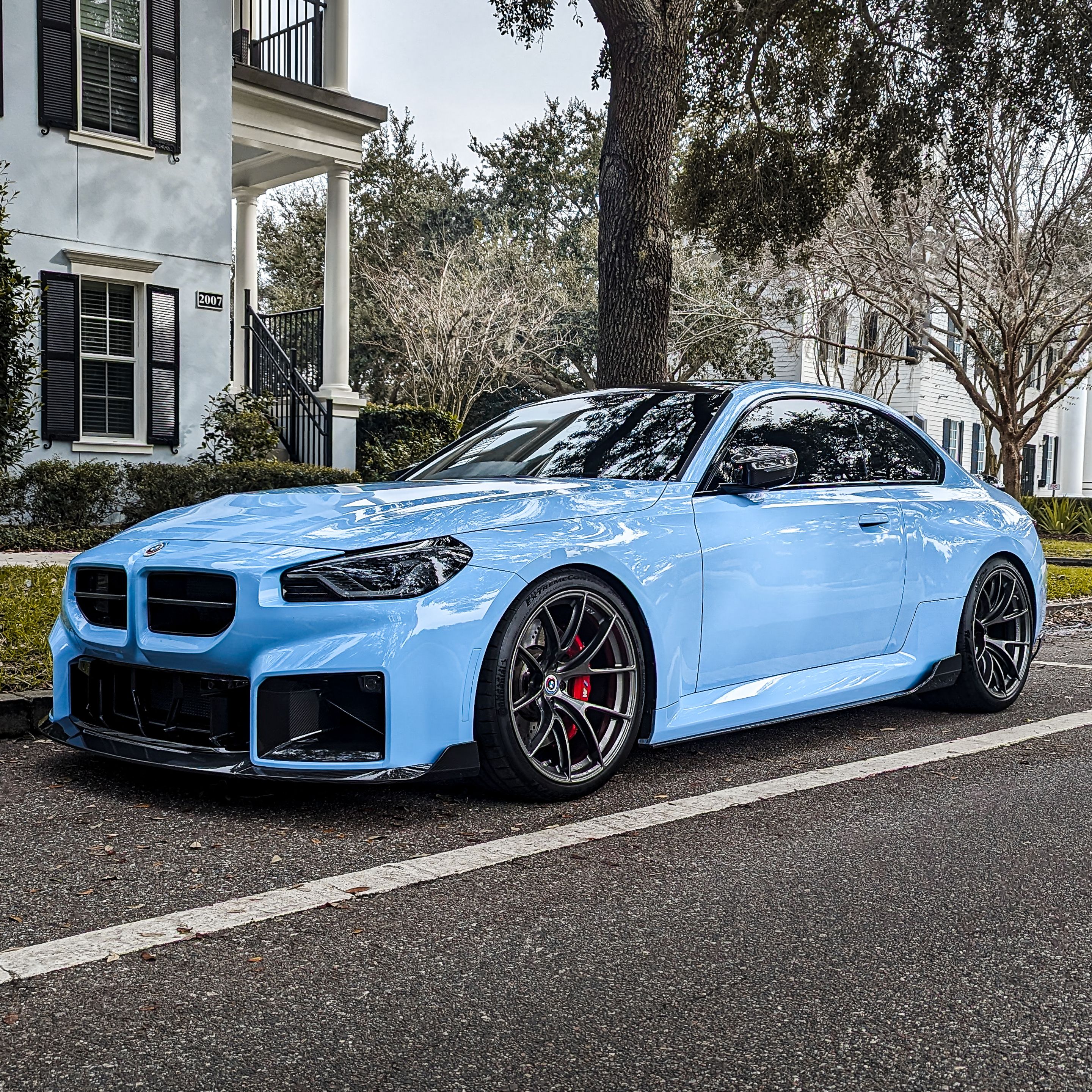 Blue BMW G87 M2 with 20" VS-5RS Apex wheels in Anthracite