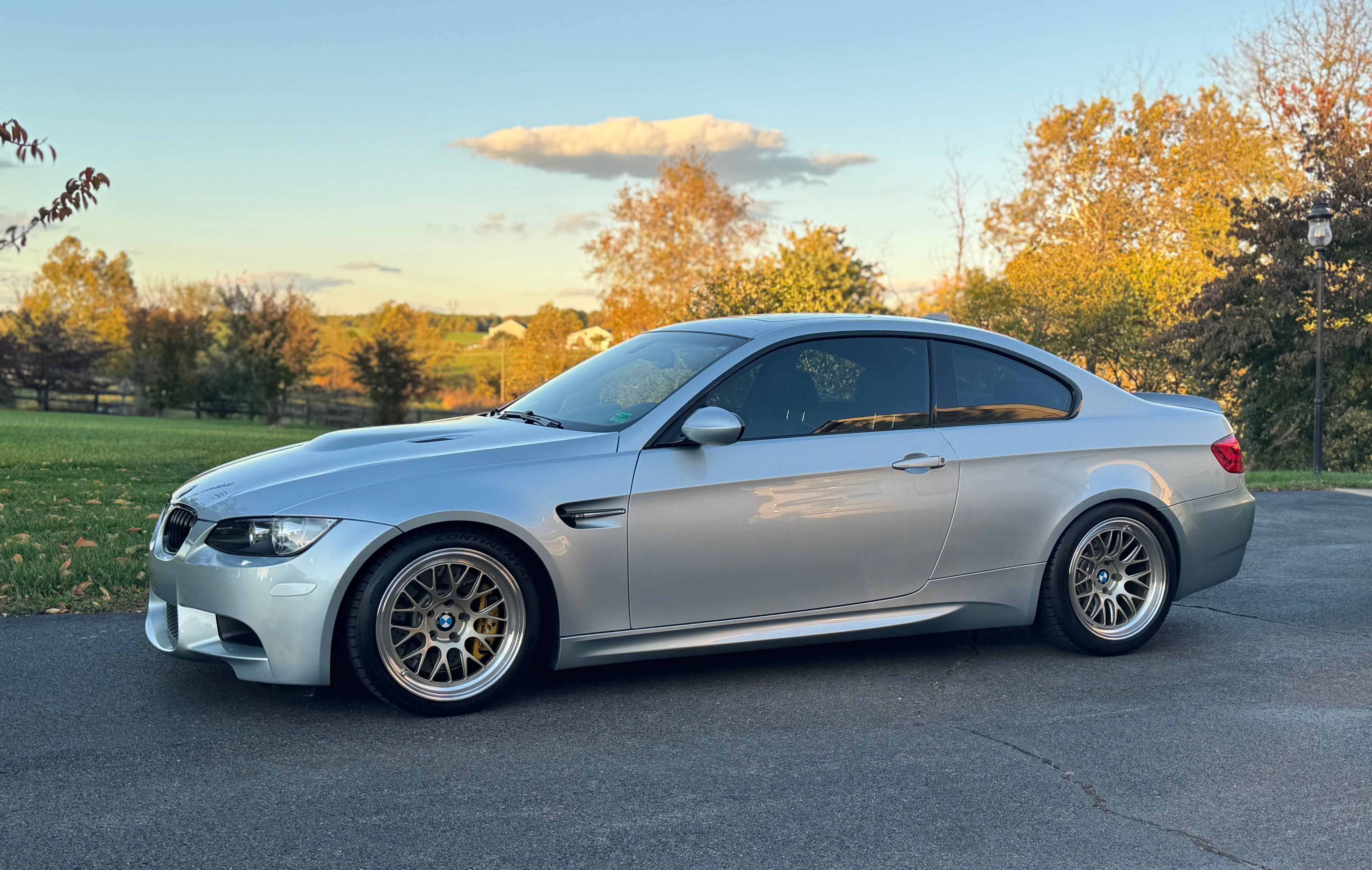 Silver BMW M3 - ML-10RT in Machined Lip Gloss Motorsport Gold