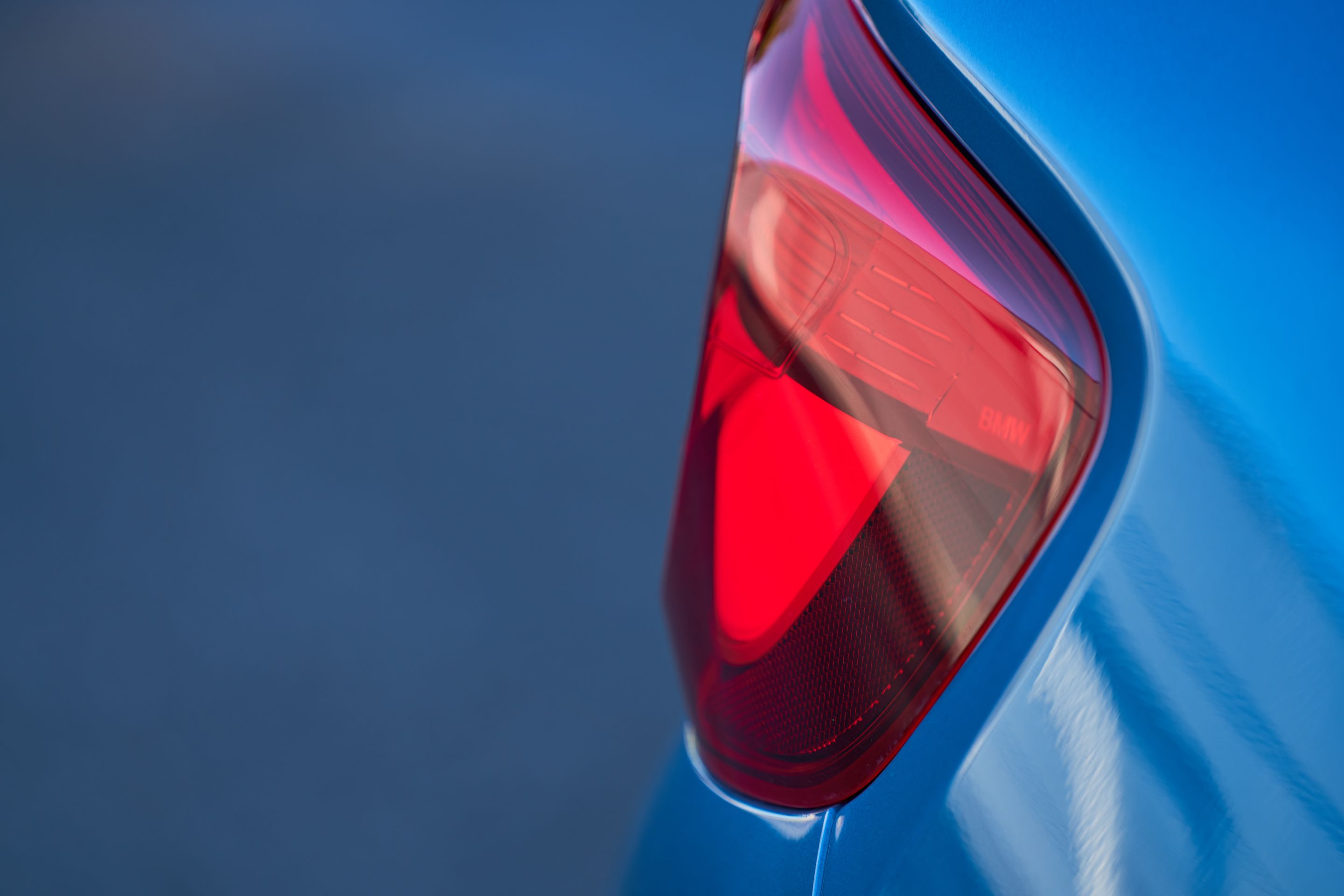 Blue BMW F87 M2 with 19" EC-7 Apex wheels in Race Silver