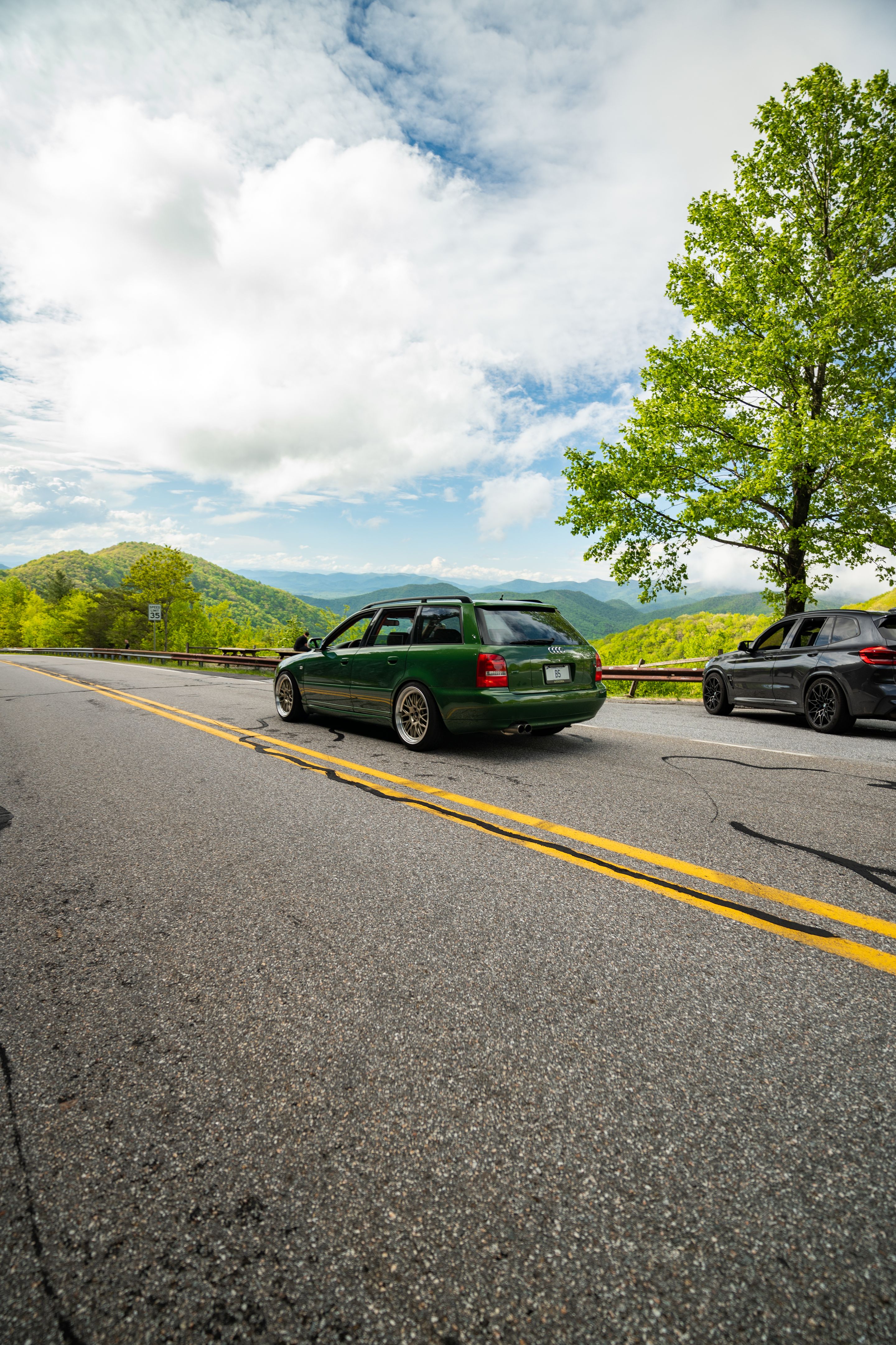 Green Audi B5 S4 Avant/Wagon with 18" ML-10RT Apex wheels in Machined Lip Gloss Motorsport Gold