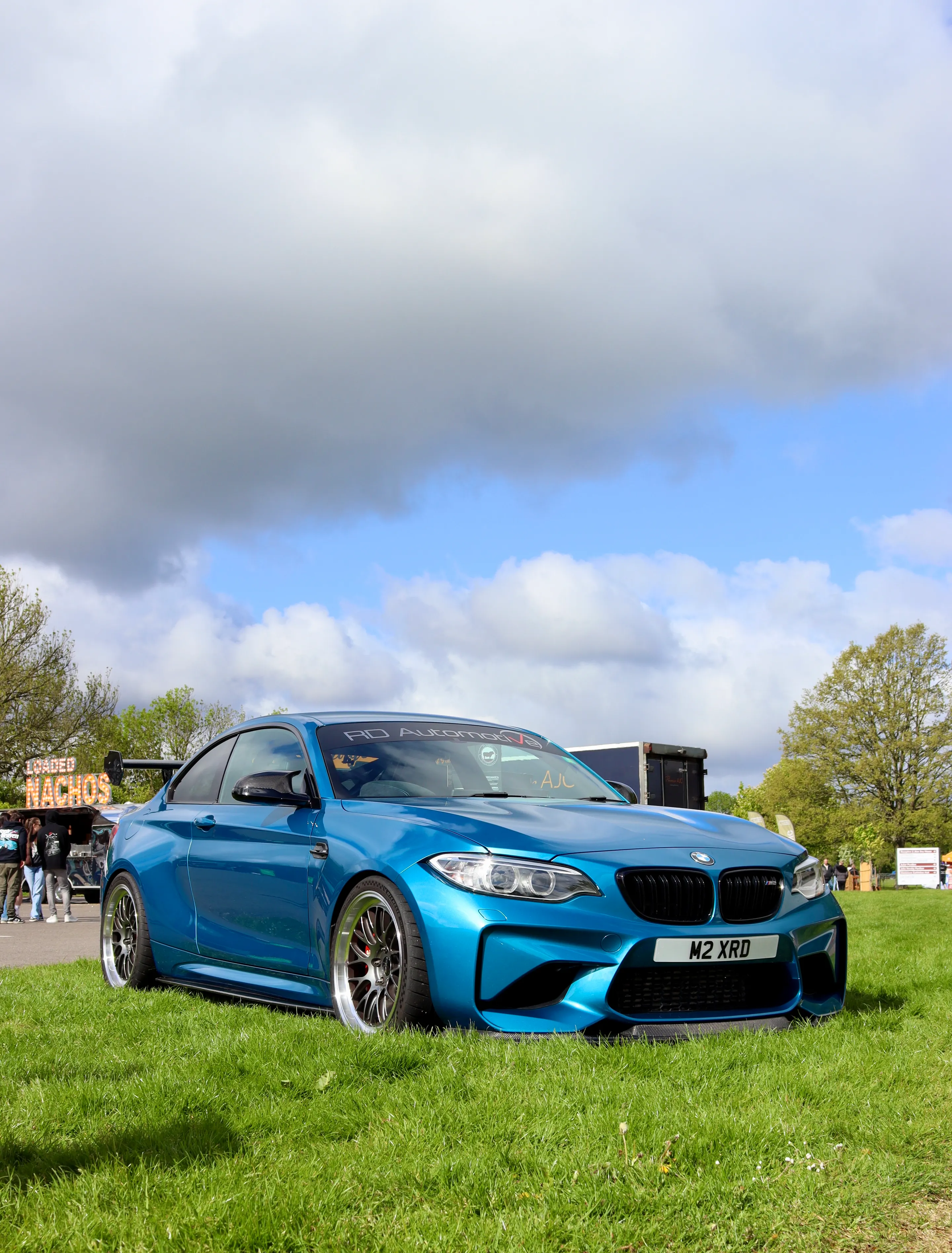Blue BMW F87 M2 with 19" ML-10RT Apex wheels in Machined Lip Anthracite