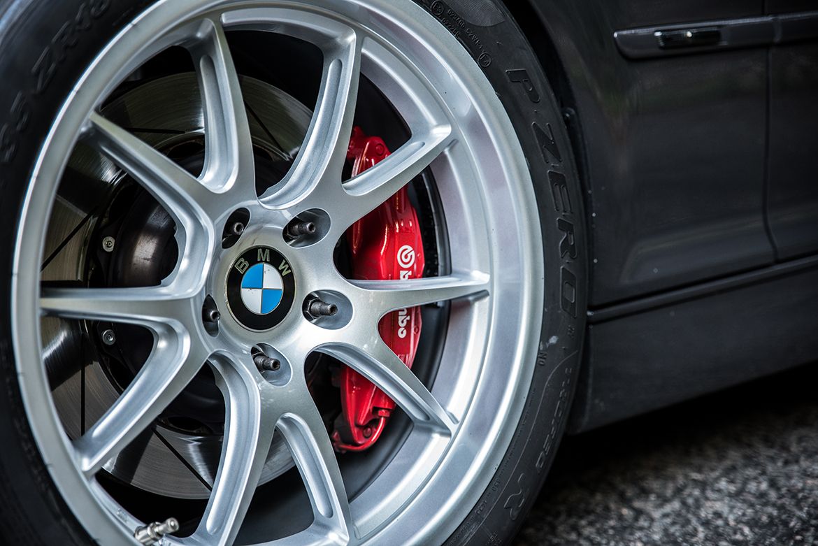 Grey BMW E46 M3 with 18" FL-5 Apex wheels in Race Silver