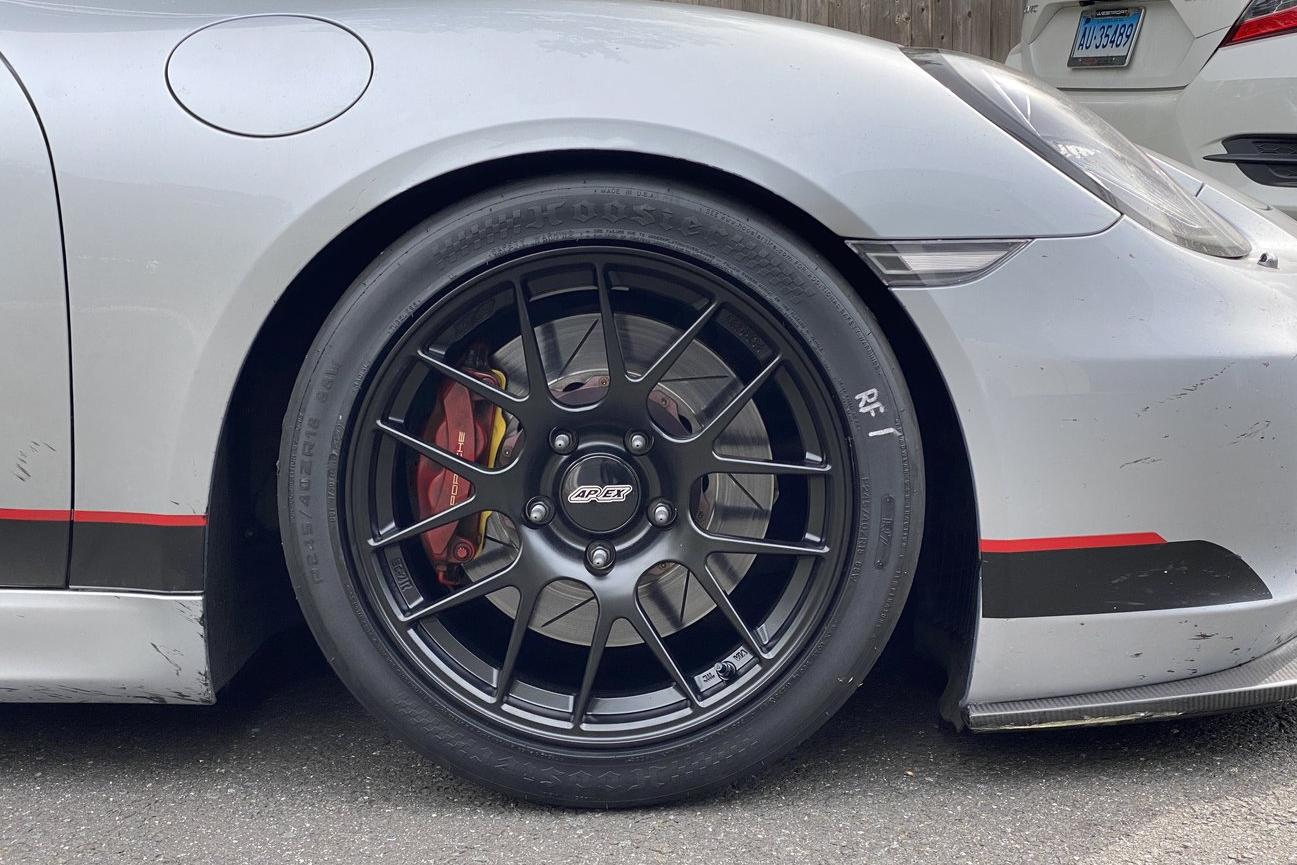 Black 7r Rims Porsche 981 Cayman S with 18