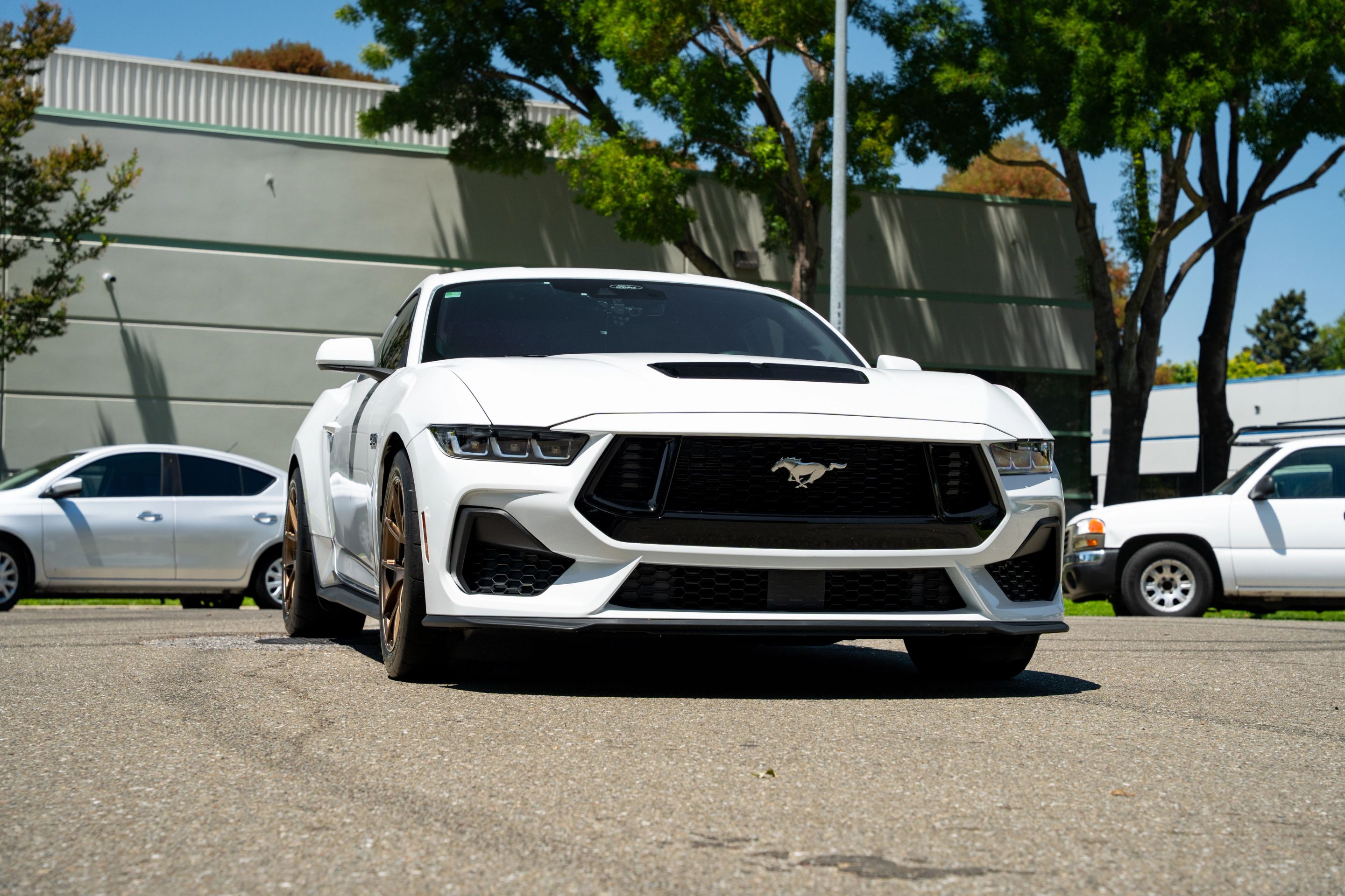 White Ford S650 Mustang GT with 18" VS-5RS Apex wheels in Satin Bronze