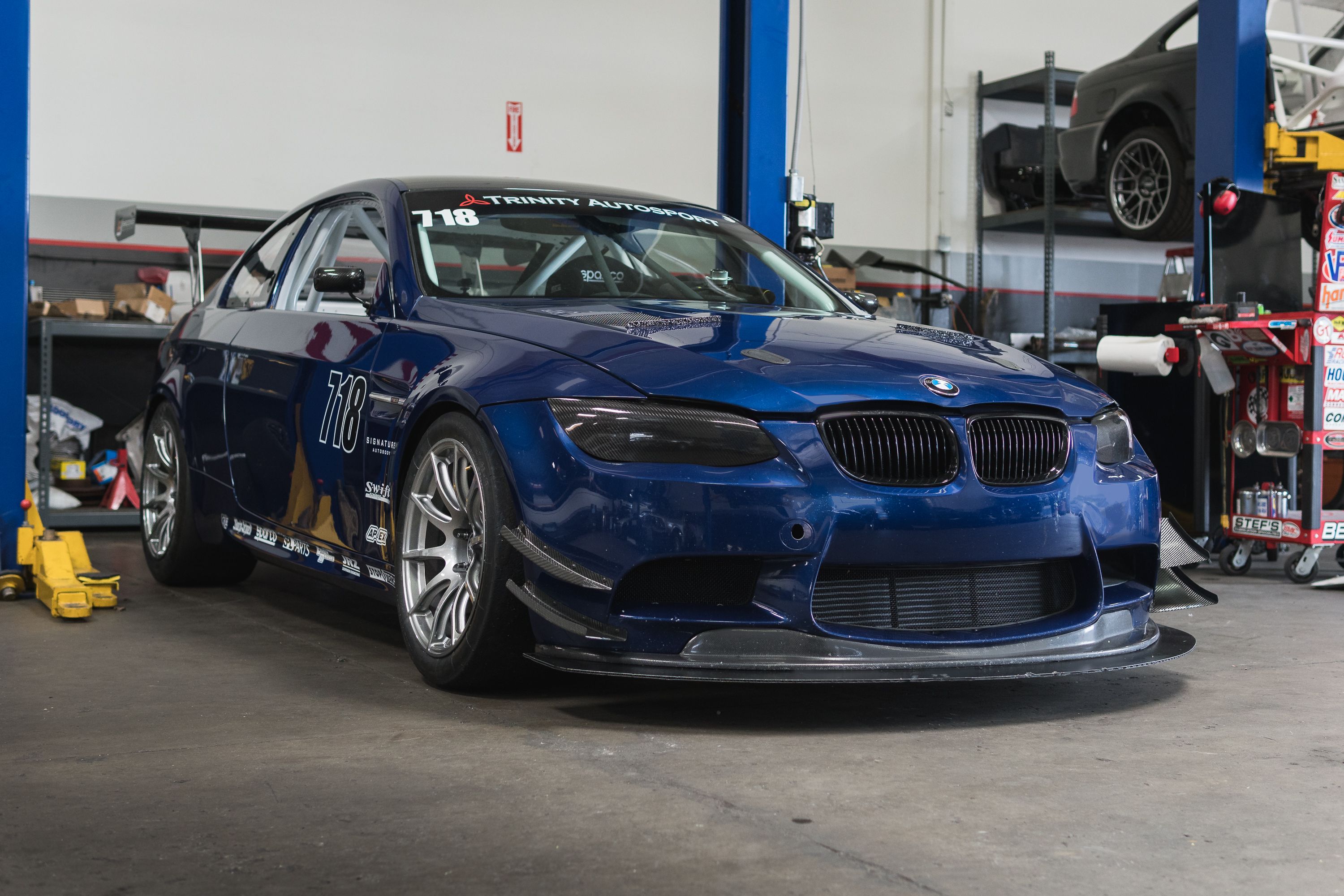 BMW E92 Coupe M3 with 18