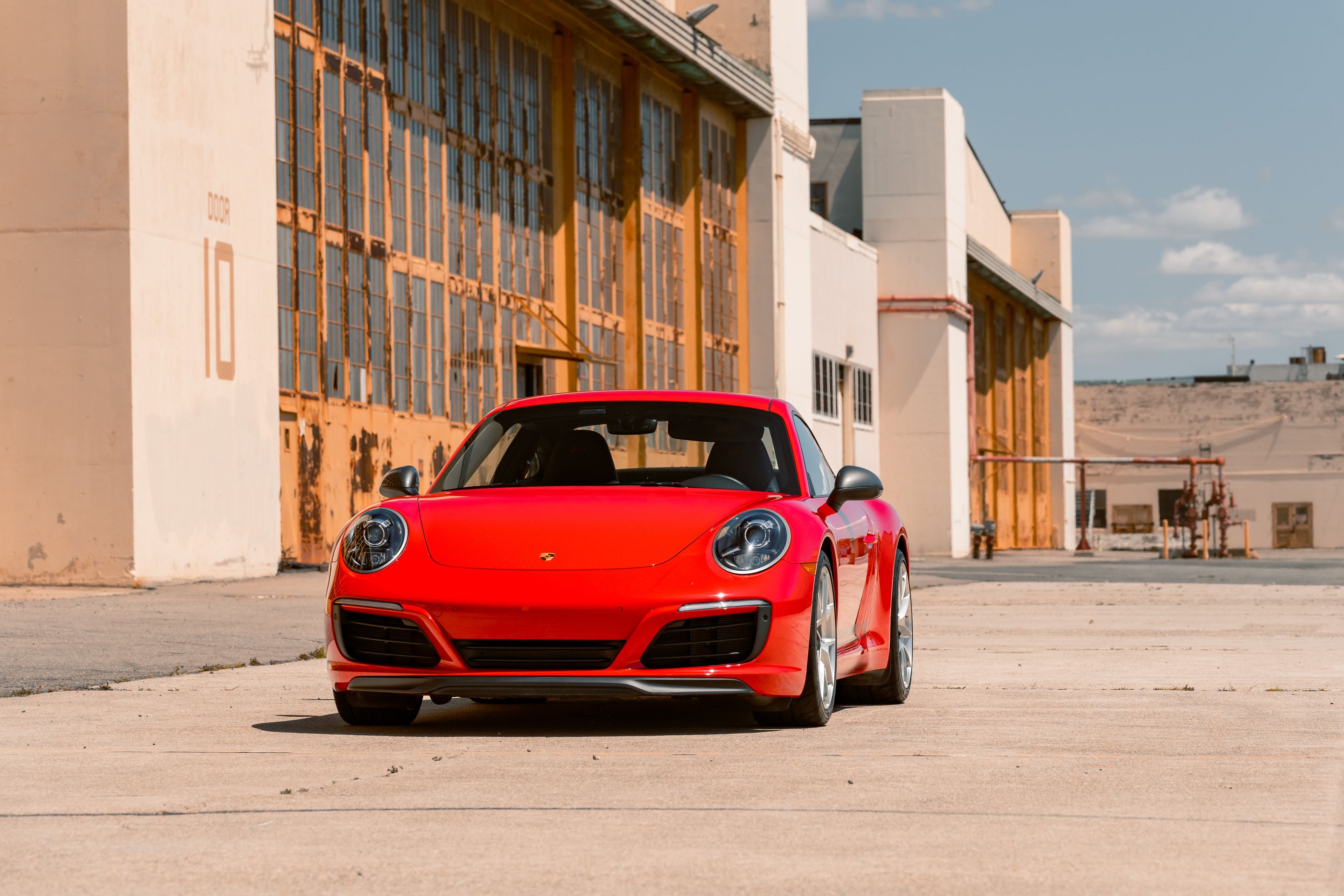 Red Porsche 911 991.2 Carrera T with 19" VS-5RS Apex wheels in Brushed Clear