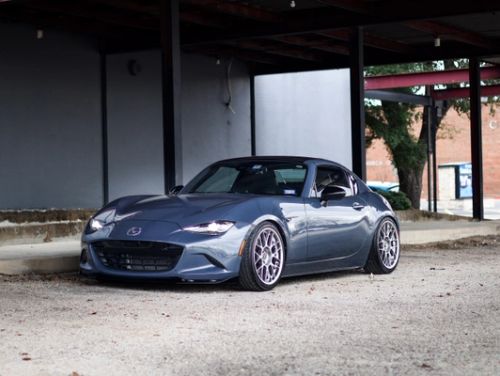 Grey Mazda Miata - ARC-8 in Hyper Silver