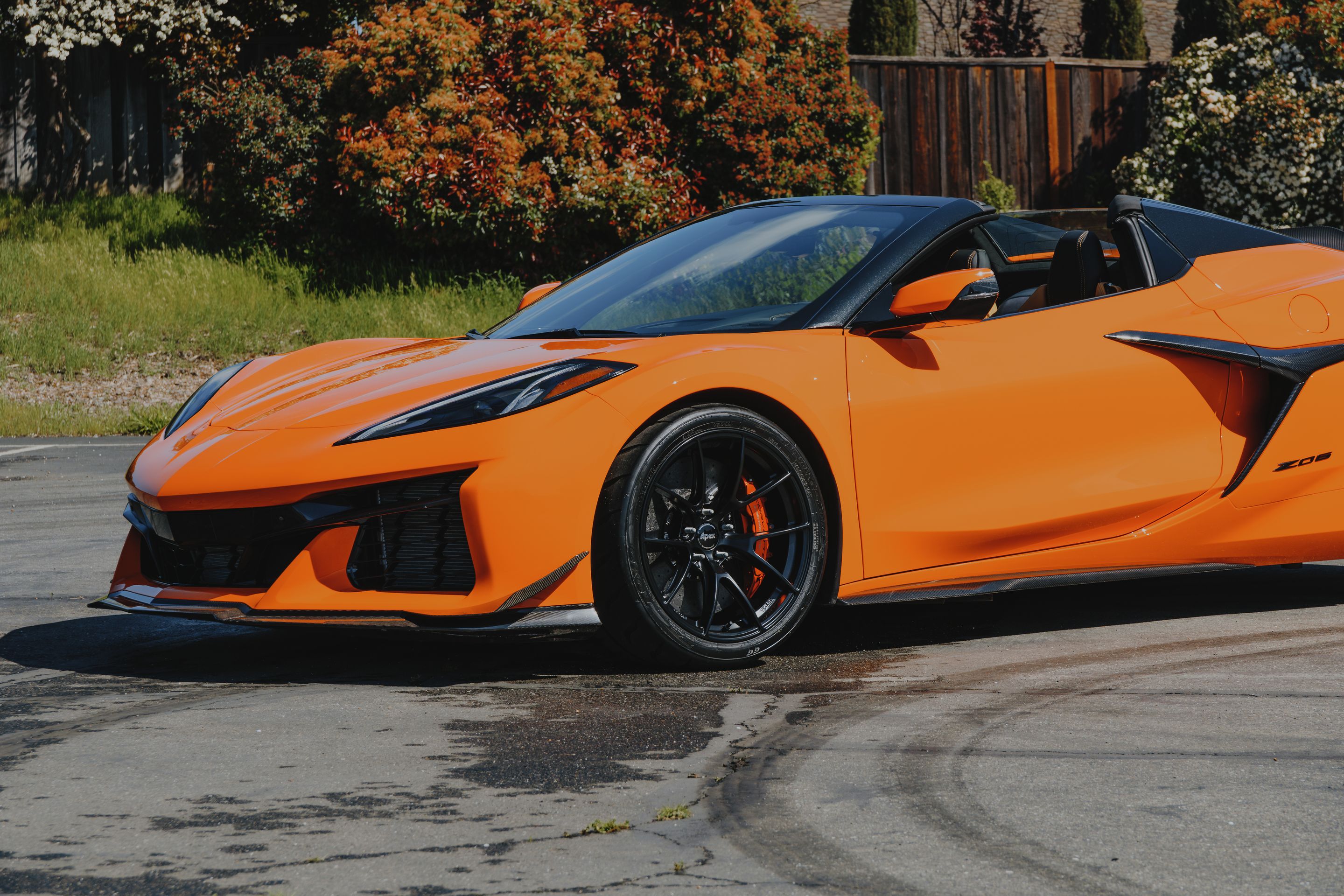 Orange Chevrolet C8 Corvette Z06 with 19" VS-5RS Apex wheels in Satin Black
