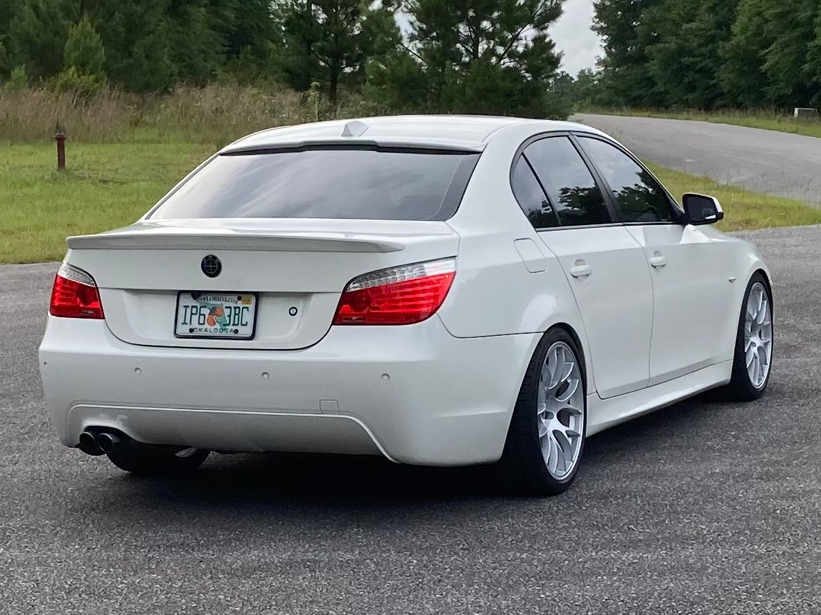 White BMW E60 Sedan 5 Series with 19" EC-7 Apex wheels in Race Silver