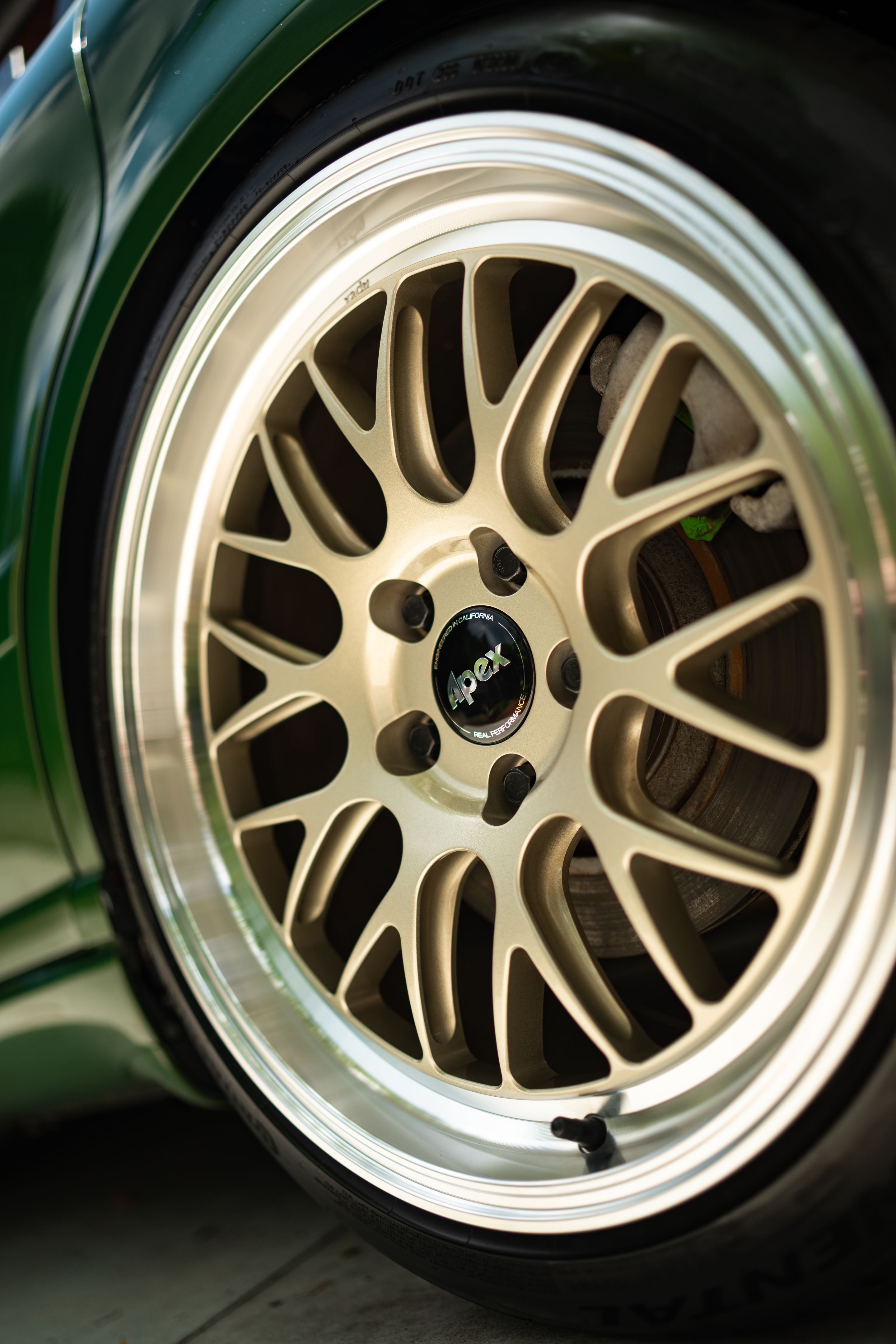 Green Audi B5 S4 Avant/Wagon with 18" ML-10RT Apex wheels in Machined Lip Gloss Motorsport Gold