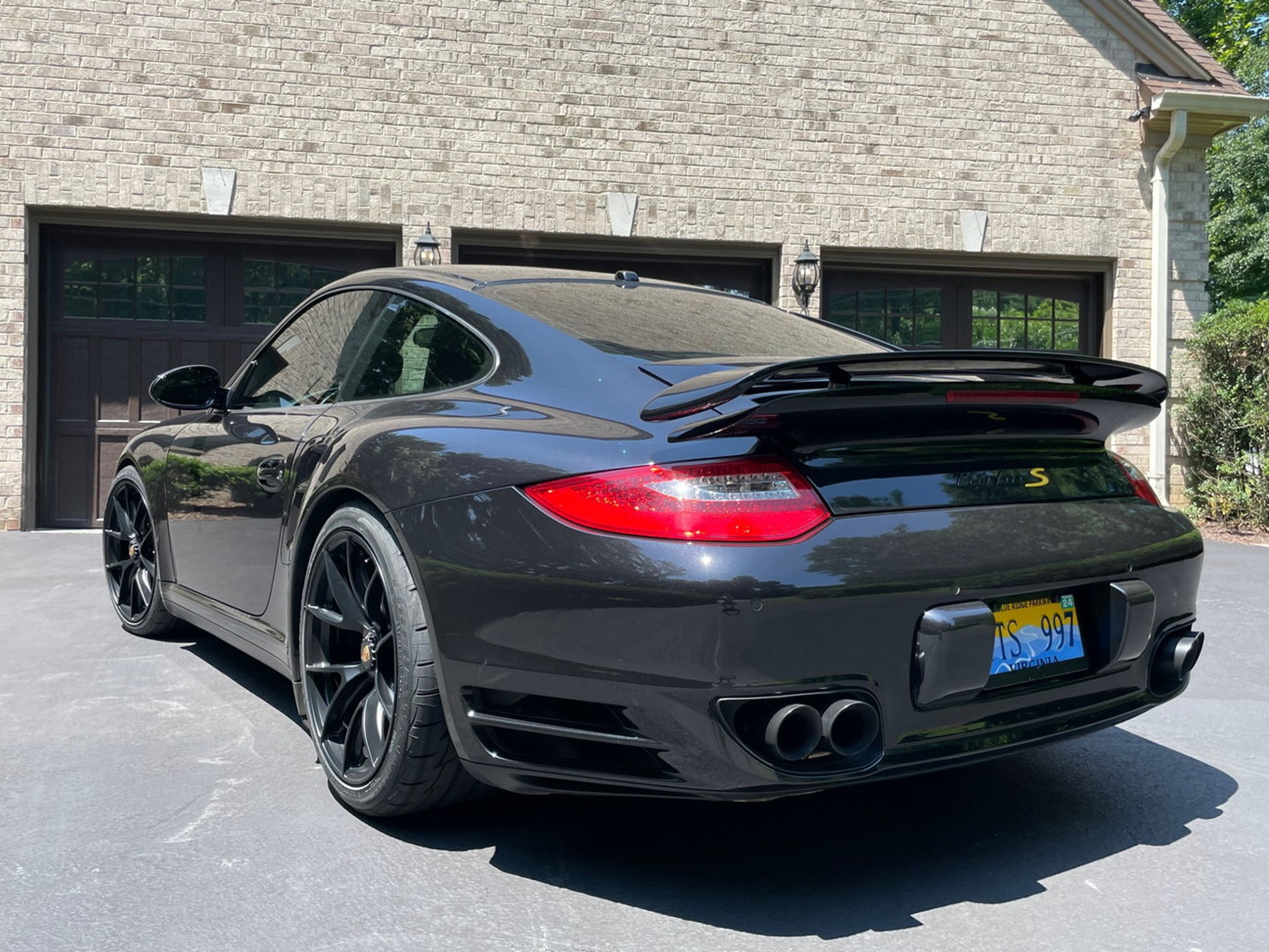 Grey Porsche 911 997 Turbo S with 19" VS-5RS Apex wheels in Satin Black