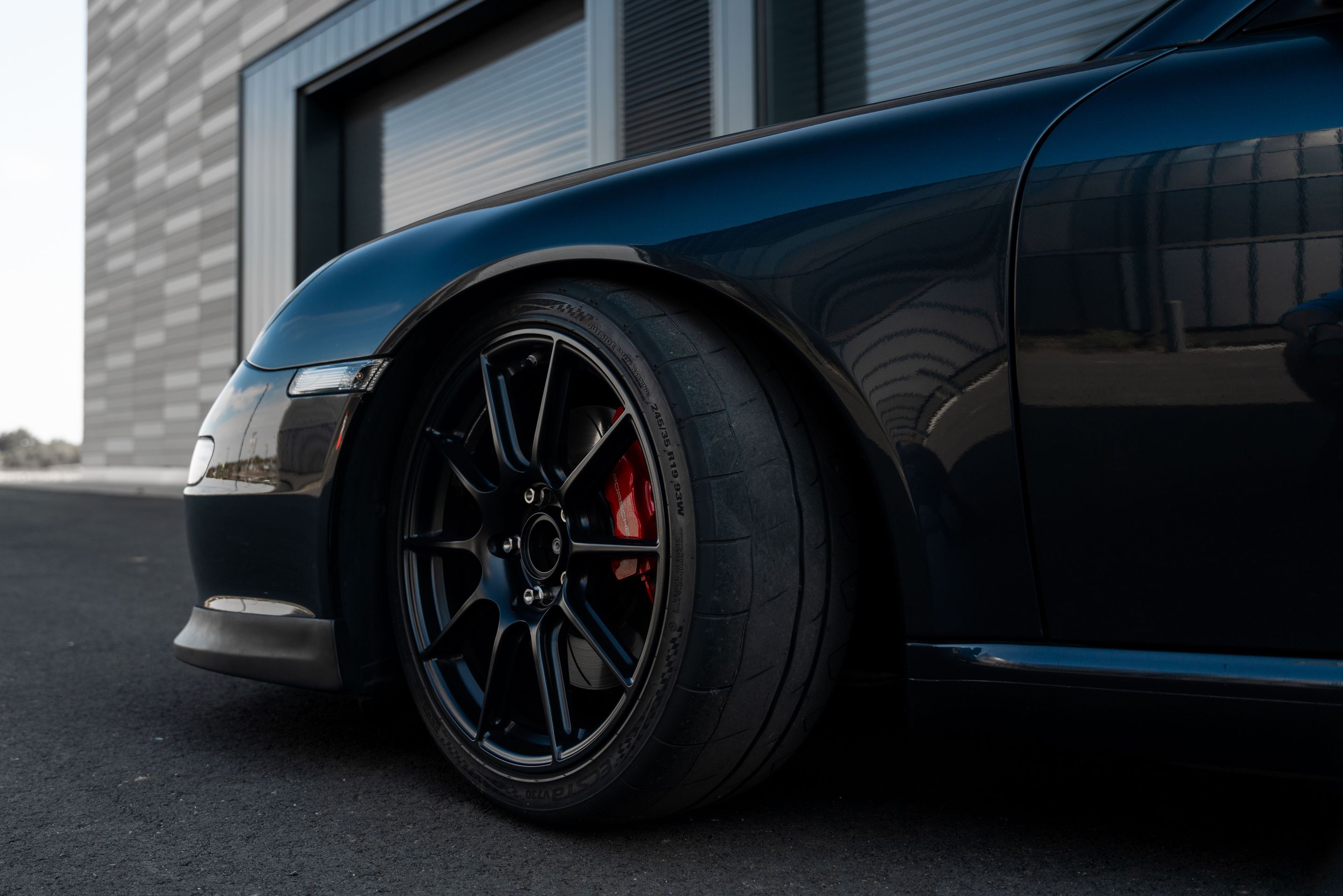 Grey Porsche 911 997 Carrera S with 19" SM-10 Apex wheels in Satin Black