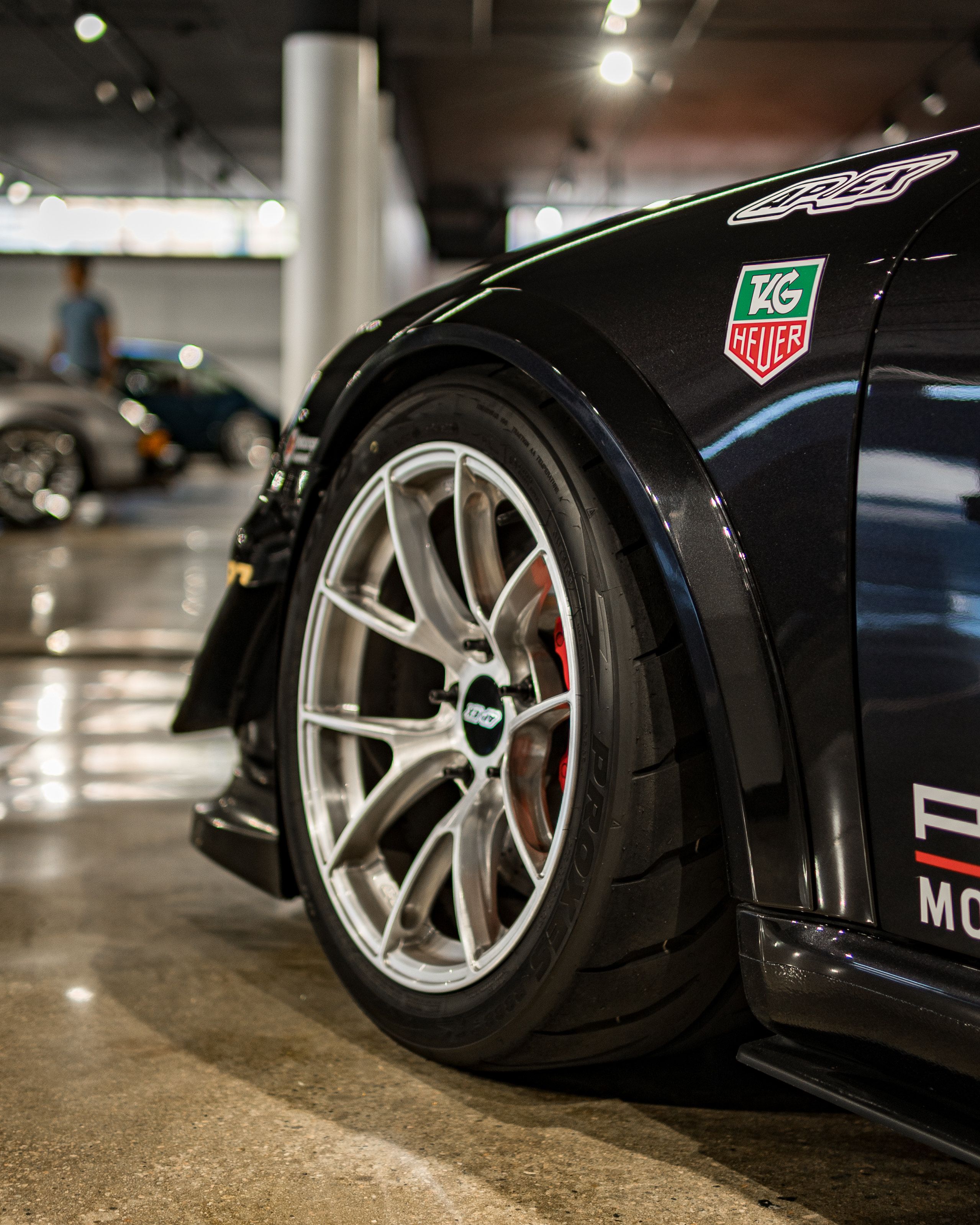 Black Porsche 911 997 Carrera S with 18" VS-5RS Apex wheels in Brushed Clear