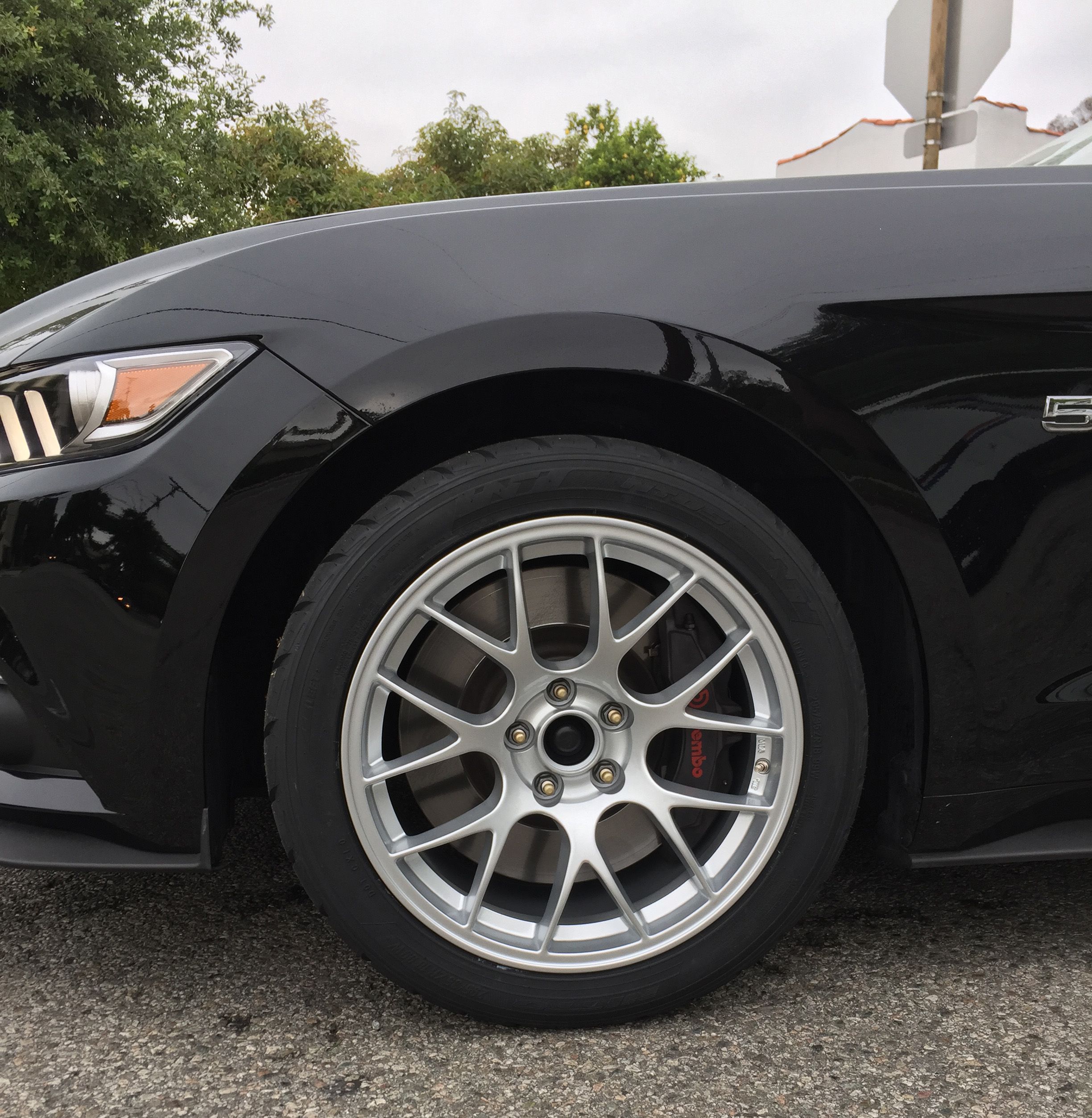 Black Ford S550 Mustang GT with 18" EC-7 Apex wheels in Race Silver