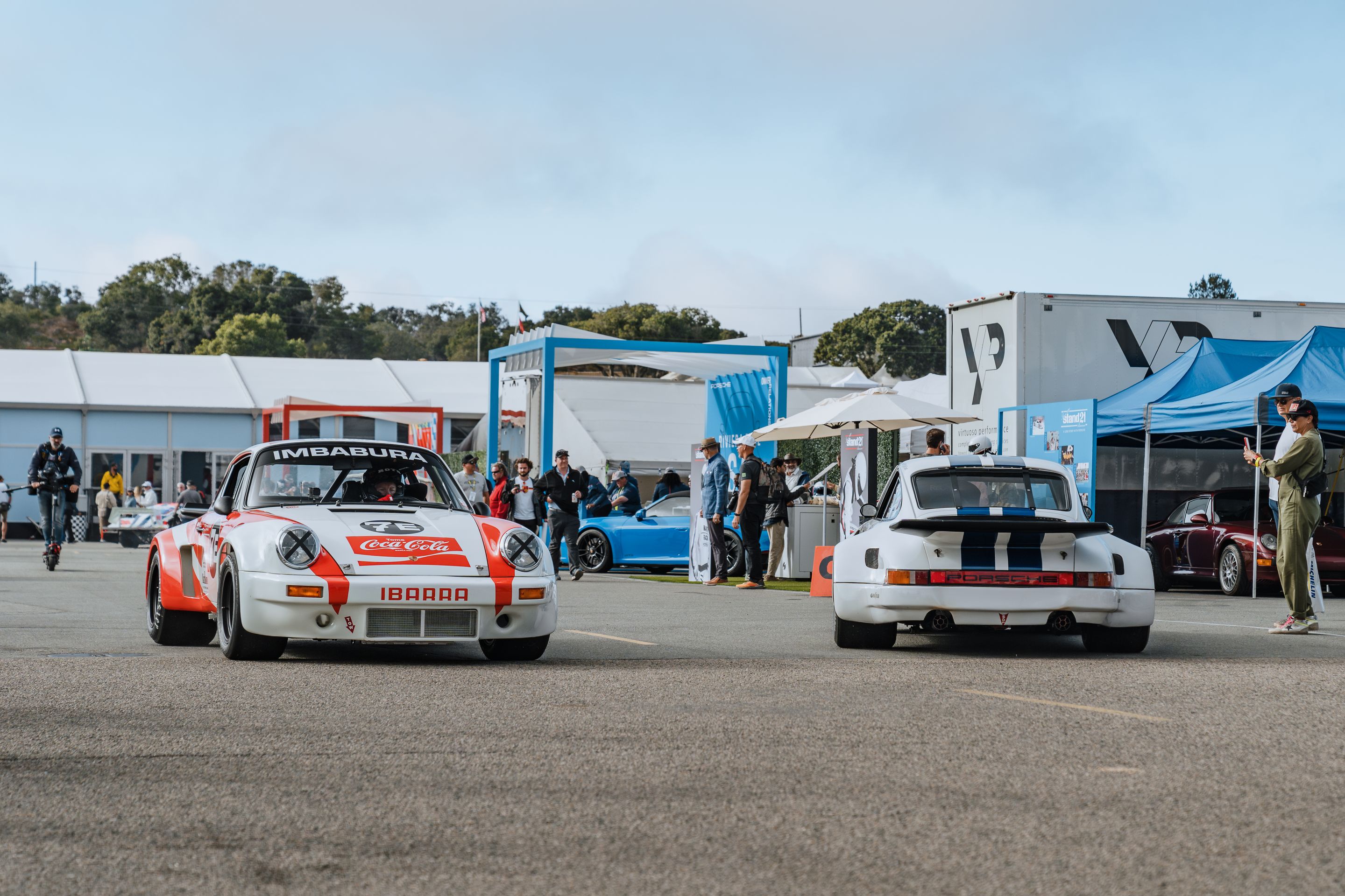 White Porsche 911 996 GT2 with 18" EC-7RS Apex wheels in Anthracite