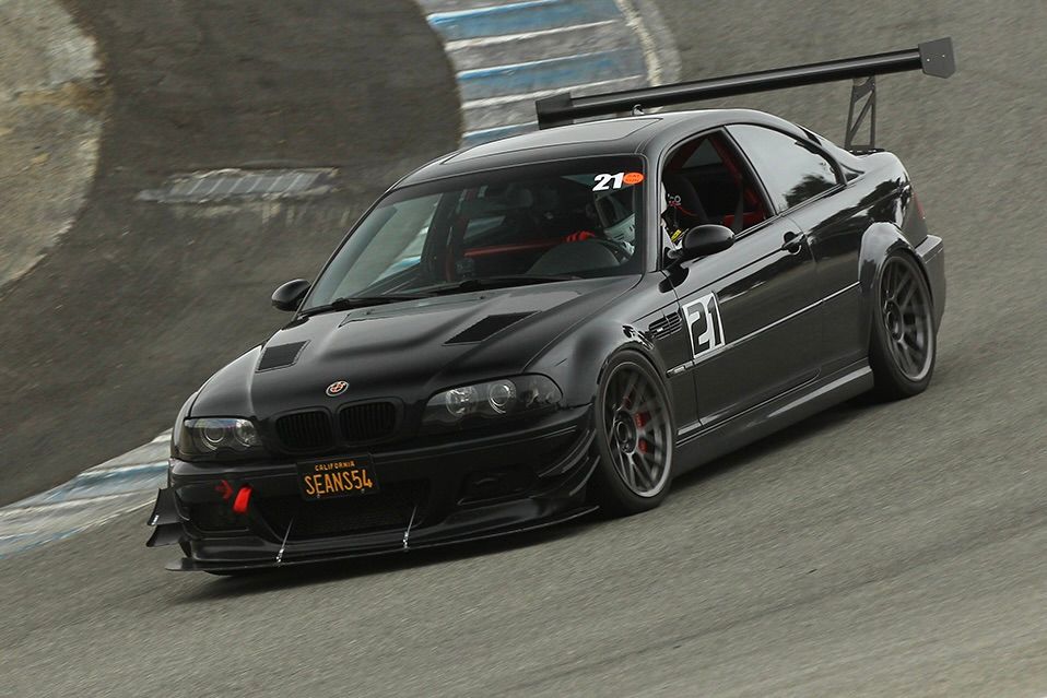Black BMW E46 M3 with 18" ARC-8 Apex wheels in Anthracite