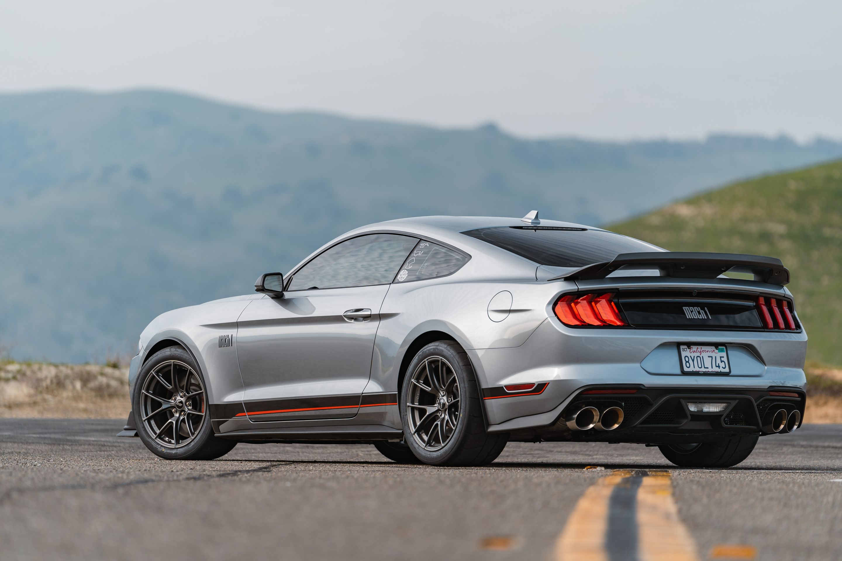 Silver Ford S550 Mustang Mach 1 with 18" VS-5RS Apex wheels in Anthracite