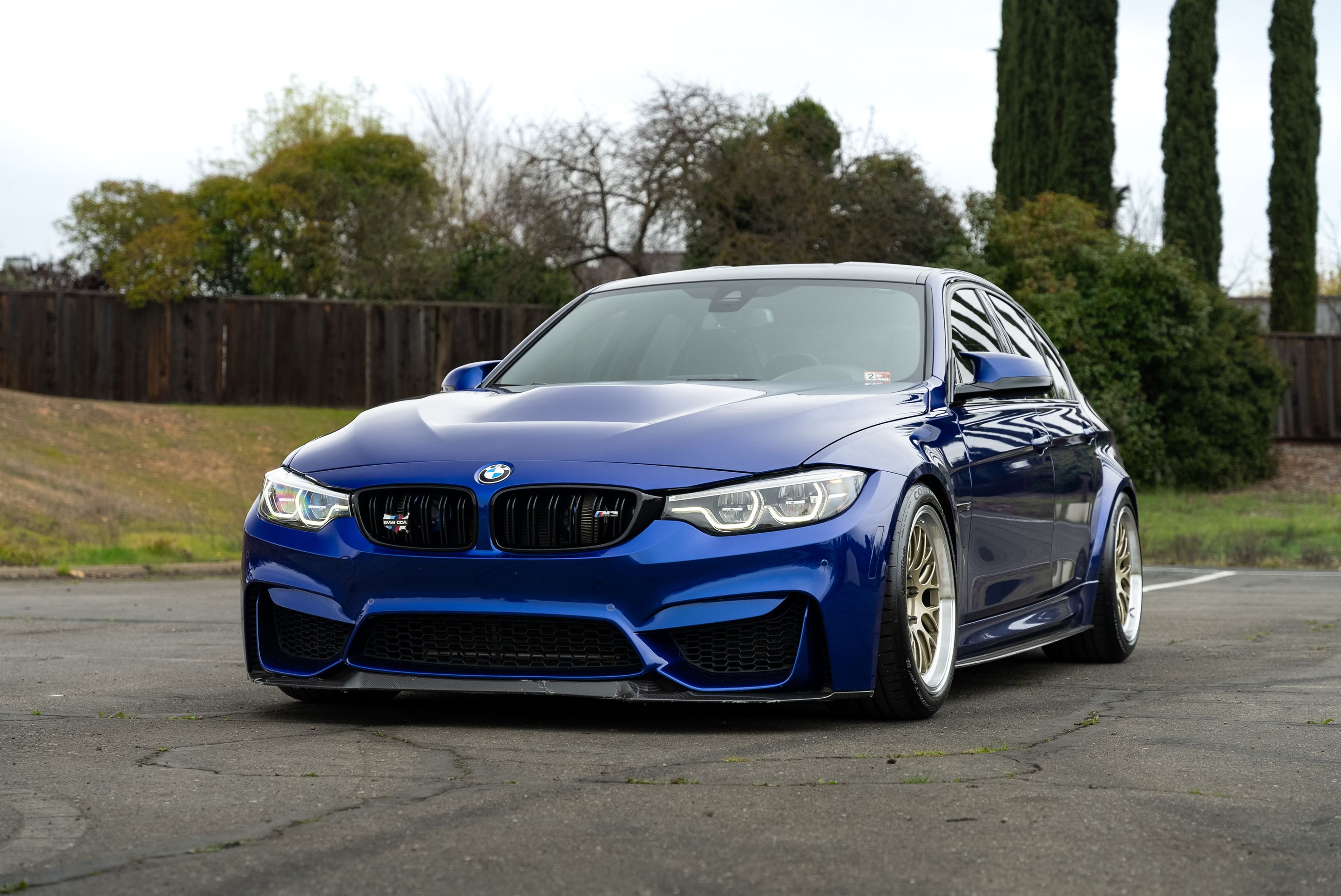 Blue BMW F80 M3 with 18" ML-10RT Apex wheels in Machined Lip Gloss Motorsport Gold