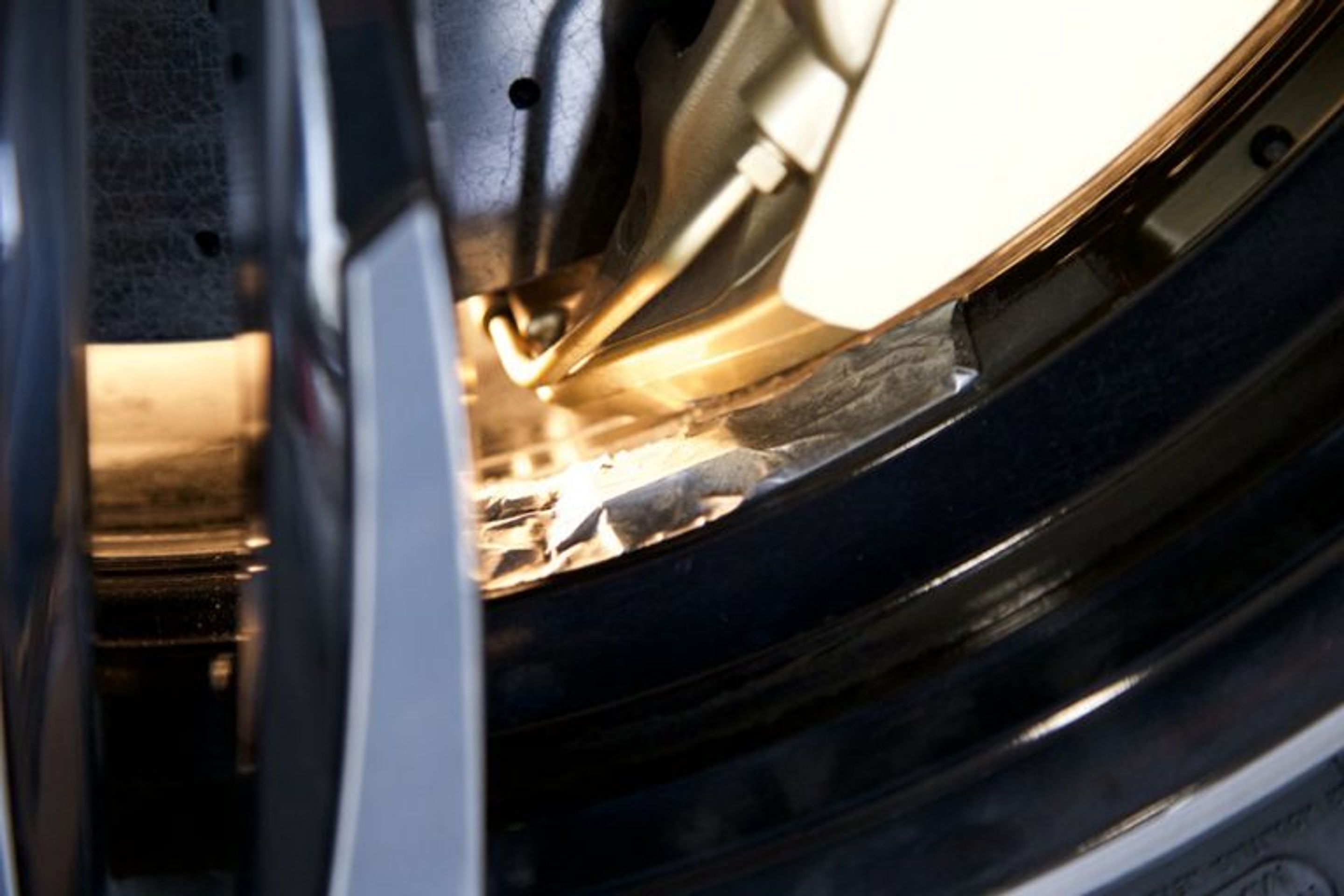 White BMW F82 Coupe M4 with 19" ARC-8 Apex wheels in Satin Bronze