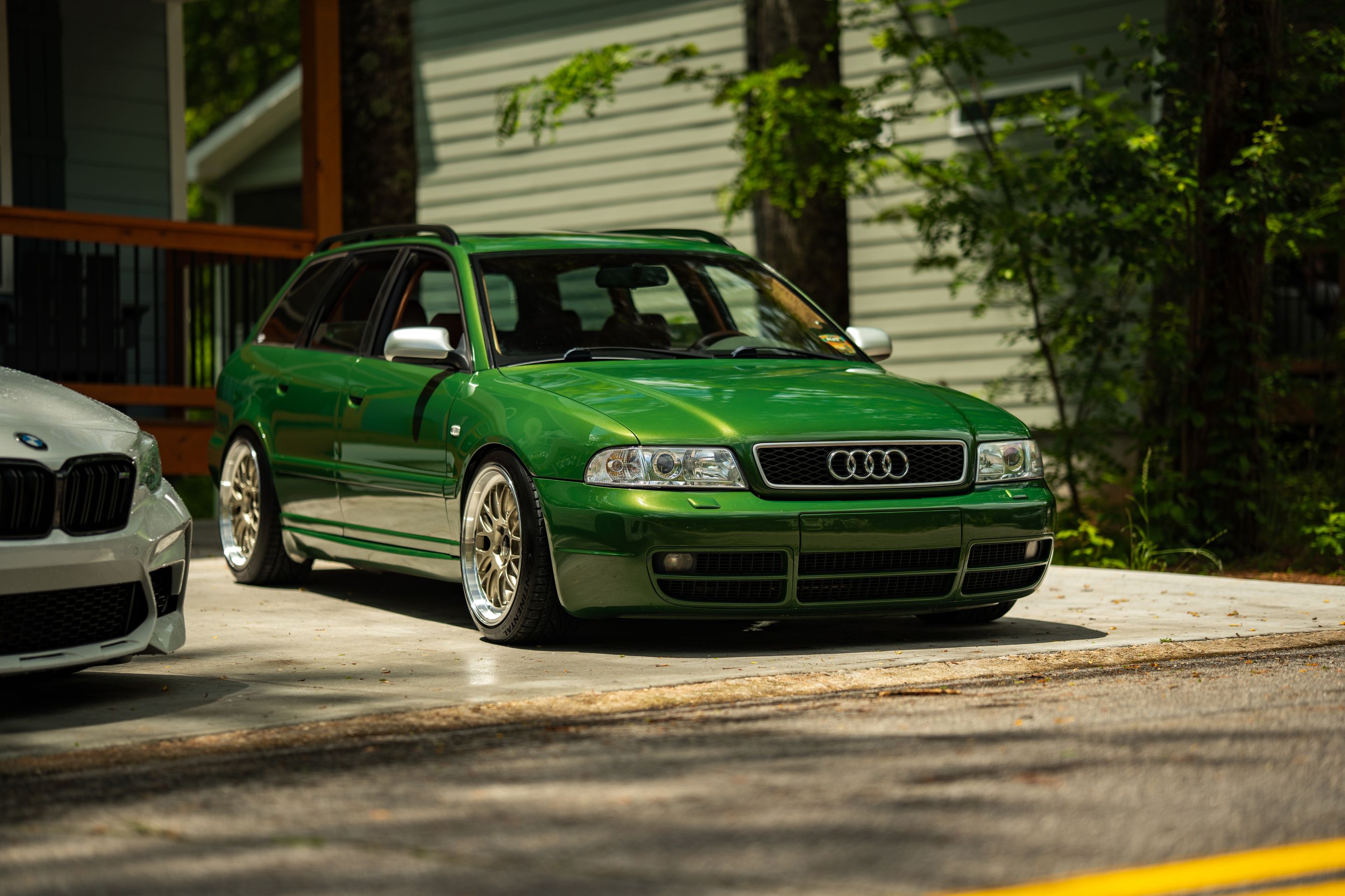 Green Audi B5 S4 Avant/Wagon with 18" ML-10RT Apex wheels in Machined Lip Gloss Motorsport Gold