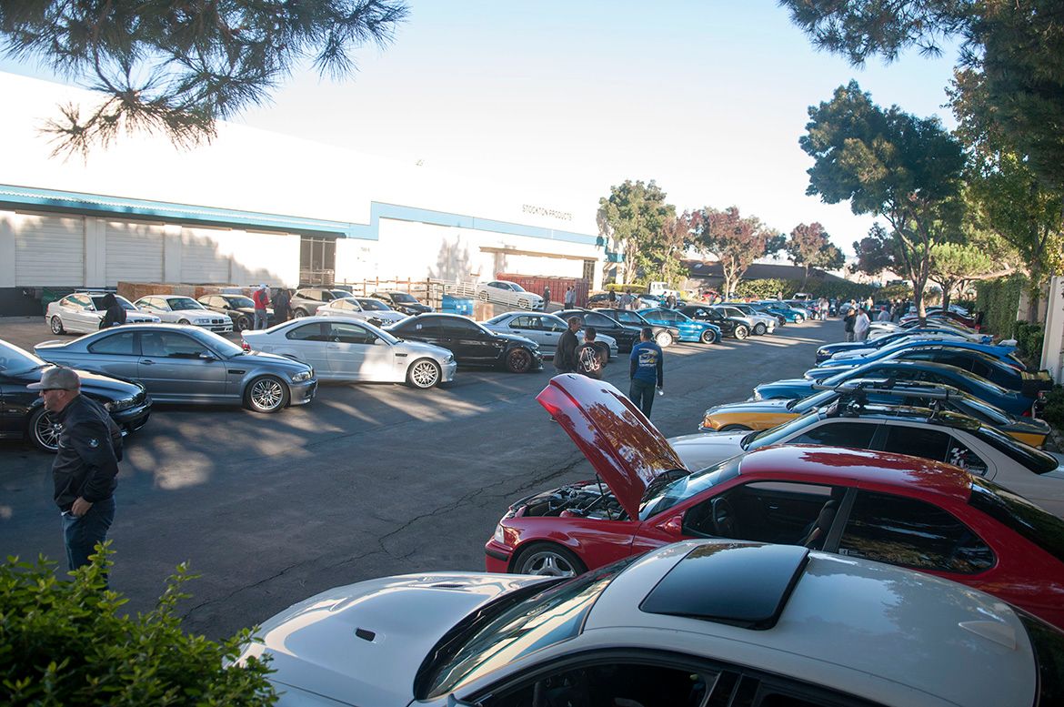 Black Chevrolet 6th Gen Camaro SS with 19" ARC-8 Apex wheels in Satin Black