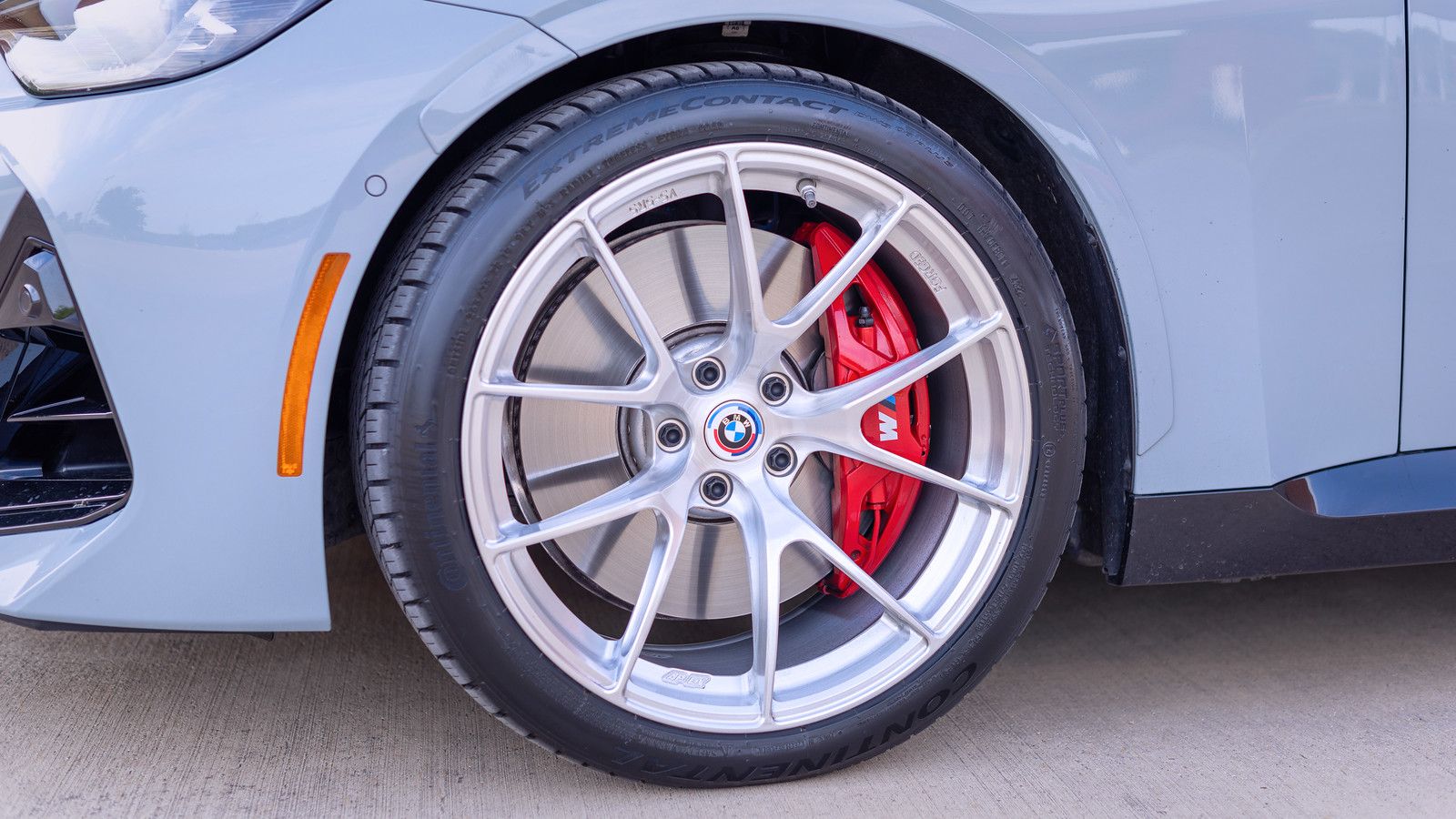 Grey BMW G42 2 Series with 19" VS-5RS Apex wheels in Brushed Clear