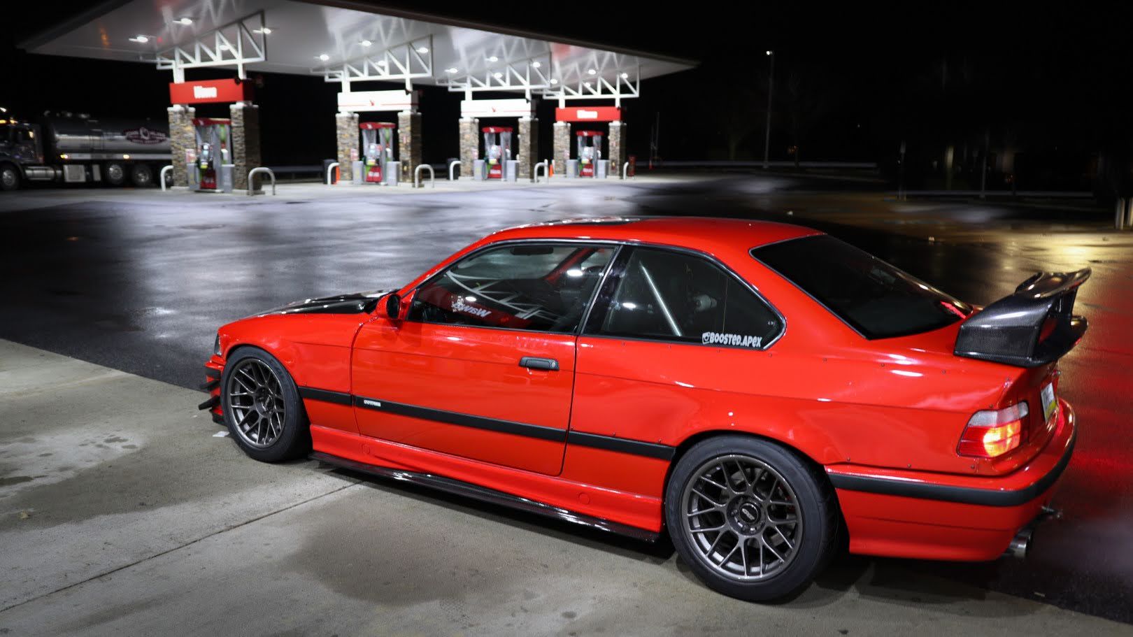 Red BMW E36 M3 with 17" ARC-8 Apex wheels in Anthracite