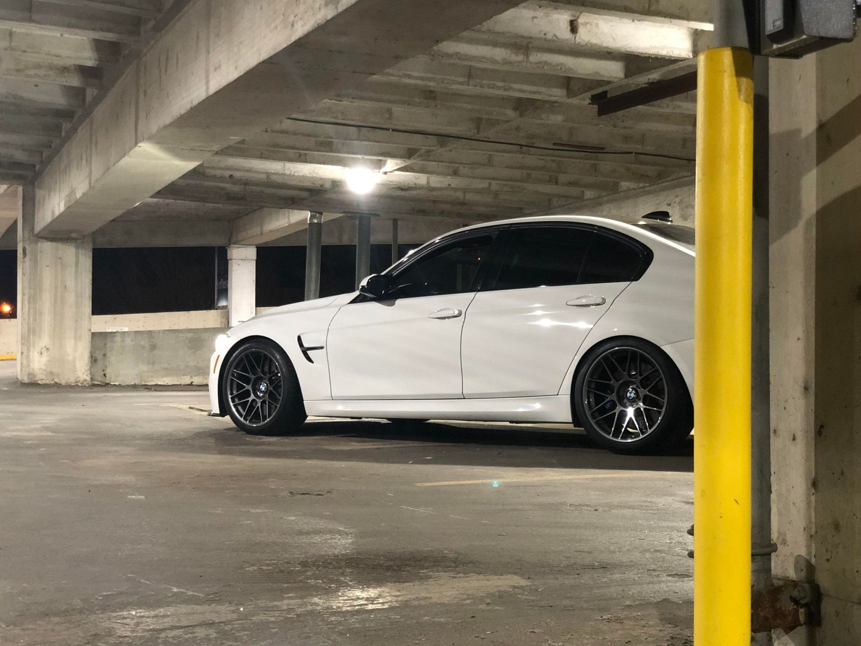 White BMW F80 M3 with 19" ARC-8 Apex wheels in Anthracite