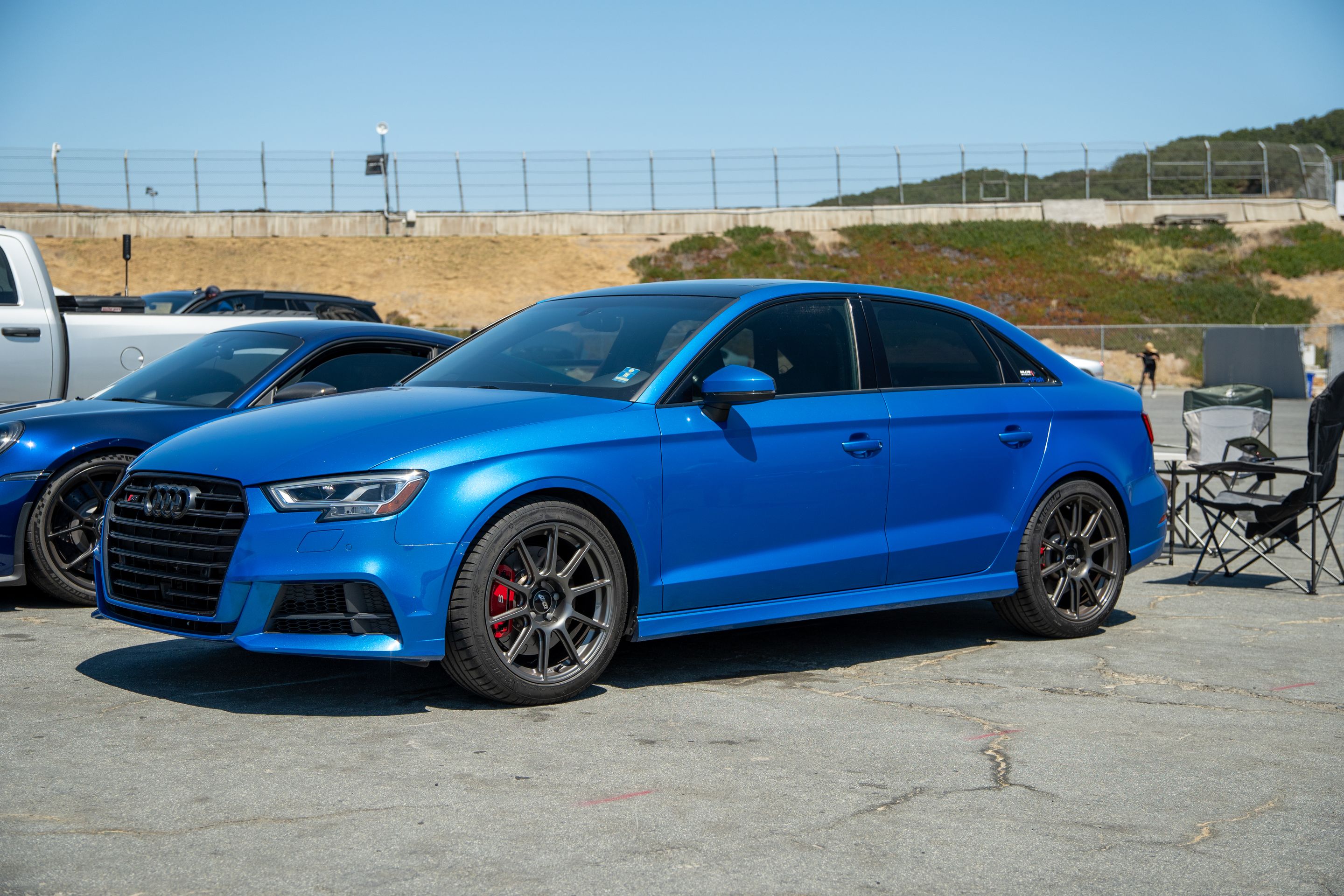 Blue Audi 8V S3 with 18" SM-10 Apex wheels in Anthracite