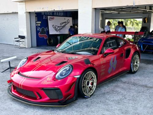 Red Porsche 911 - EC-7RS in Motorsport Gold