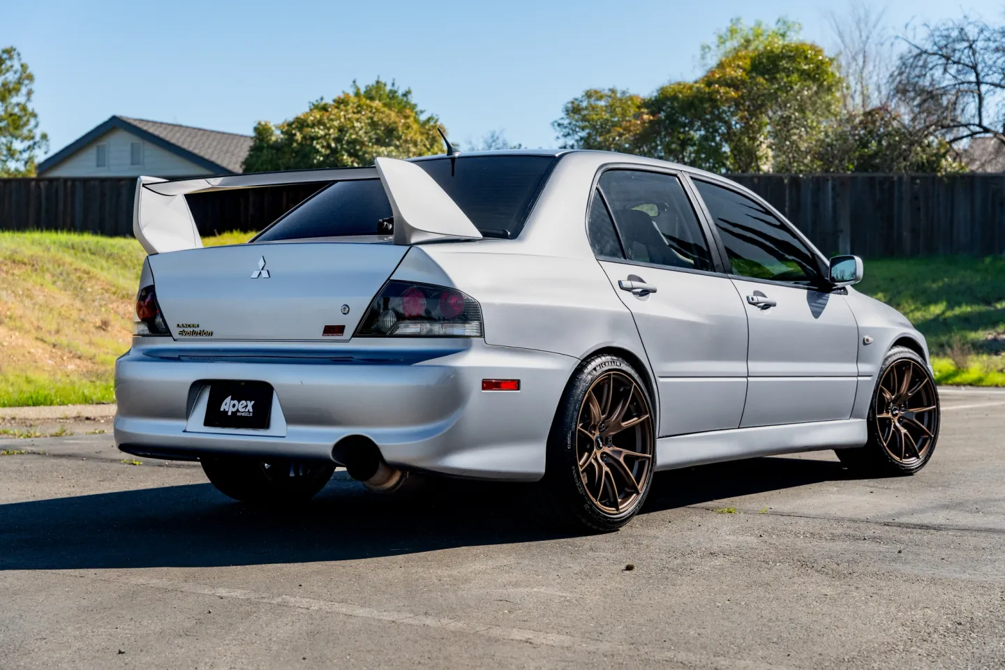 Mitsubishi Lancer Evolution IX with 18