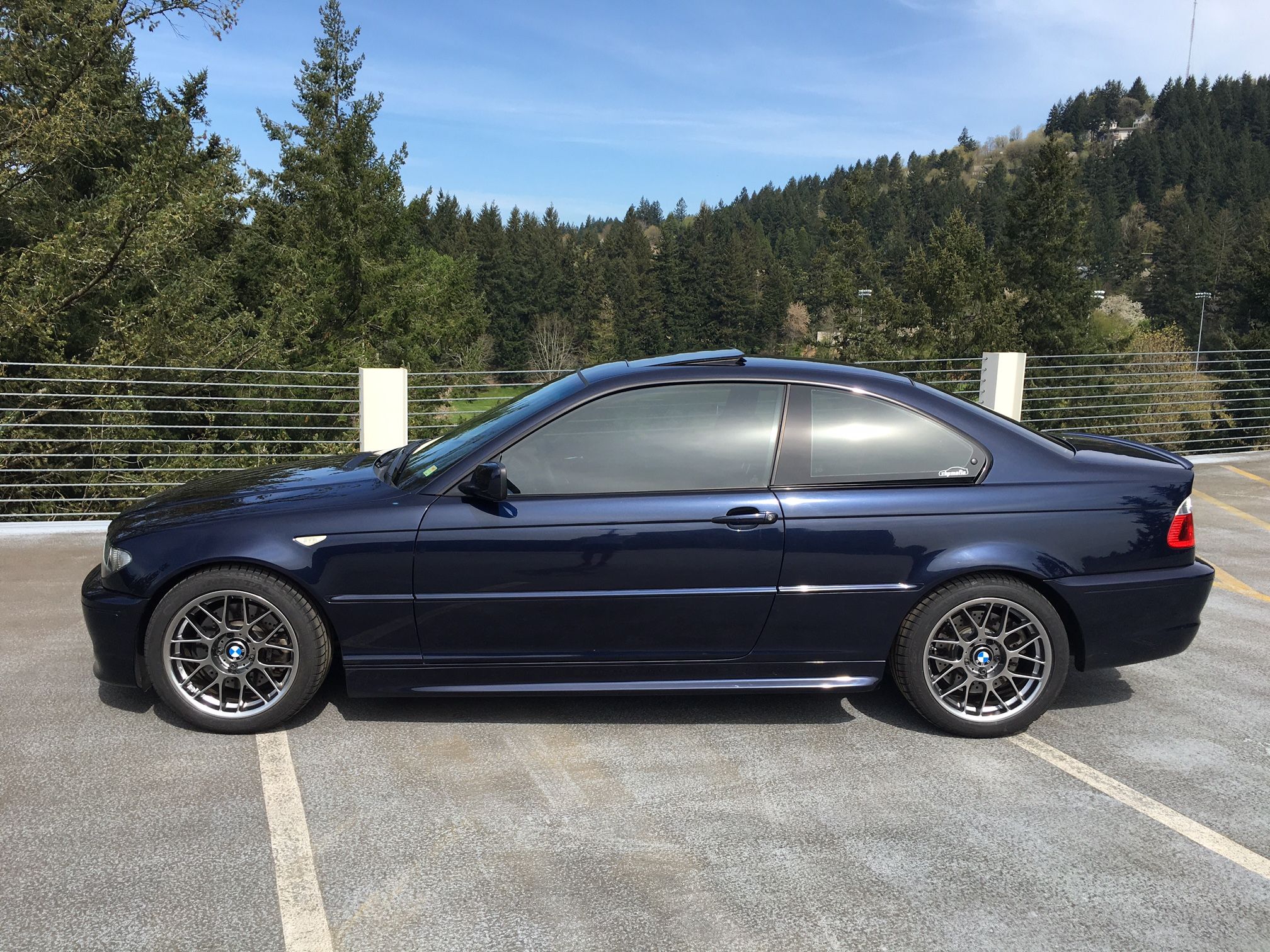Blue BMW E46 3 Series with 17" ARC-8 Apex wheels in Hyper Black