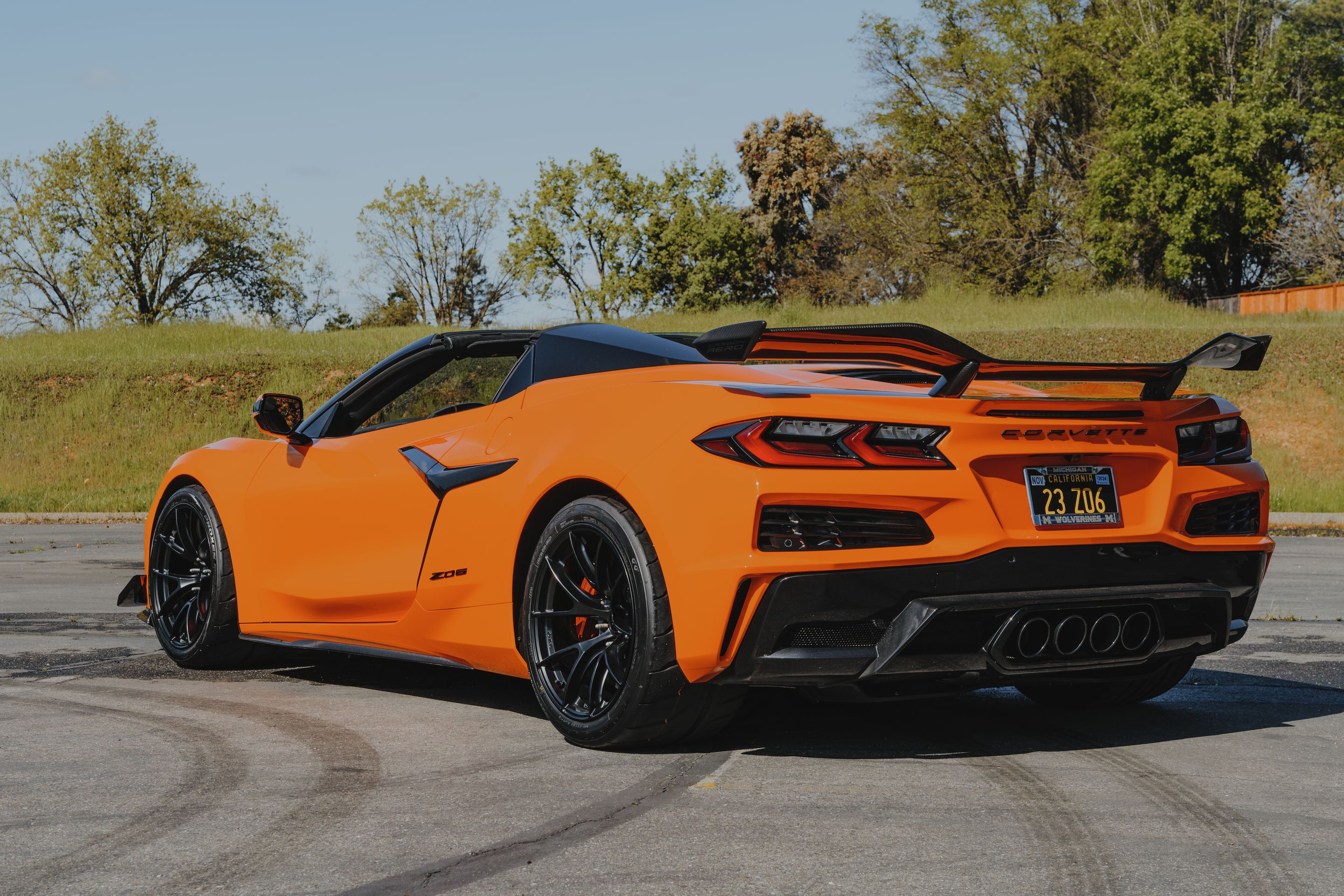 Orange Chevrolet C8 Corvette Z06 with 19" VS-5RS Apex wheels in Satin Black