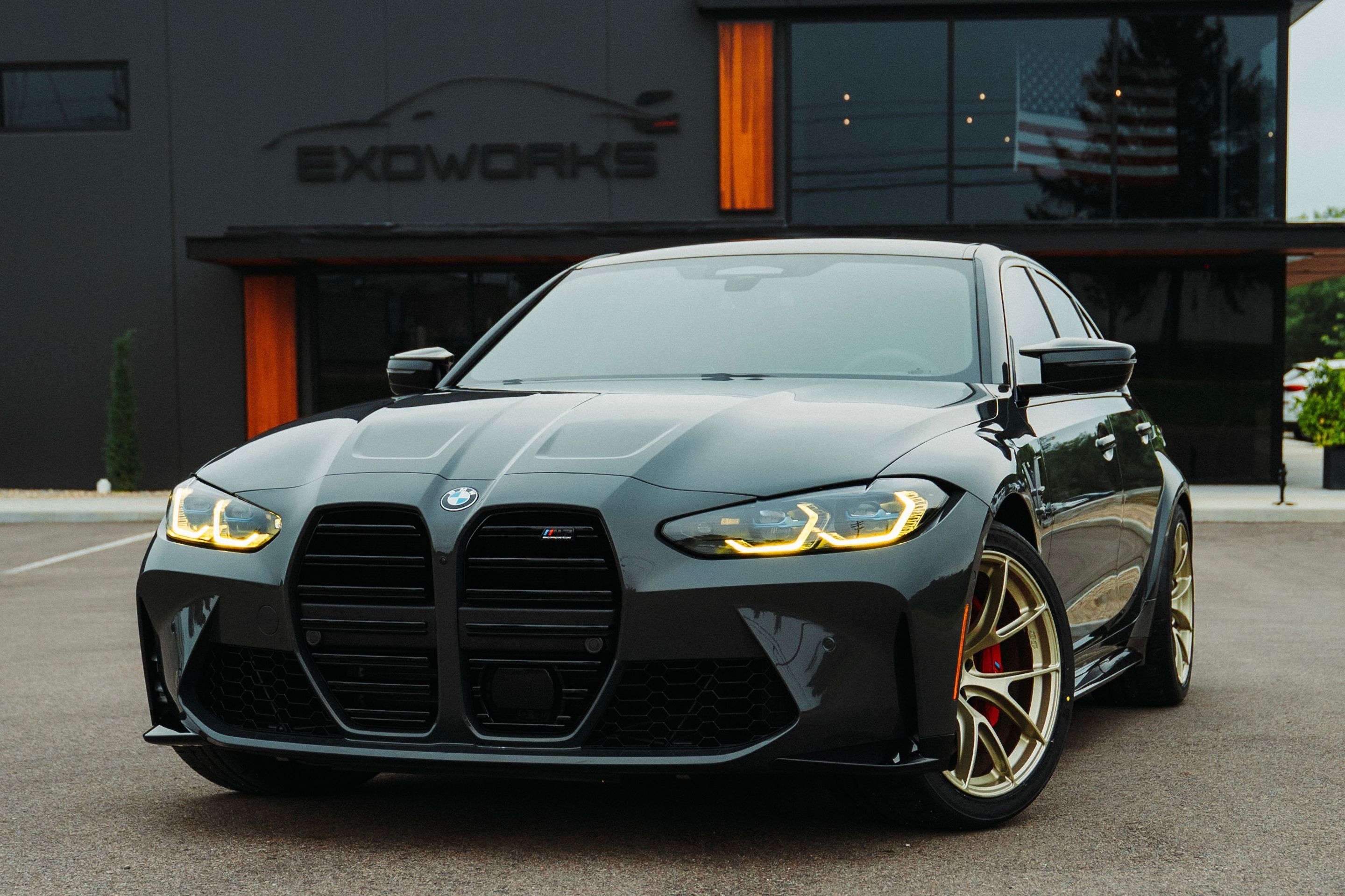 Grey BMW G80 M3 with 19" VS-5RS Apex wheels in Motorsport Gold