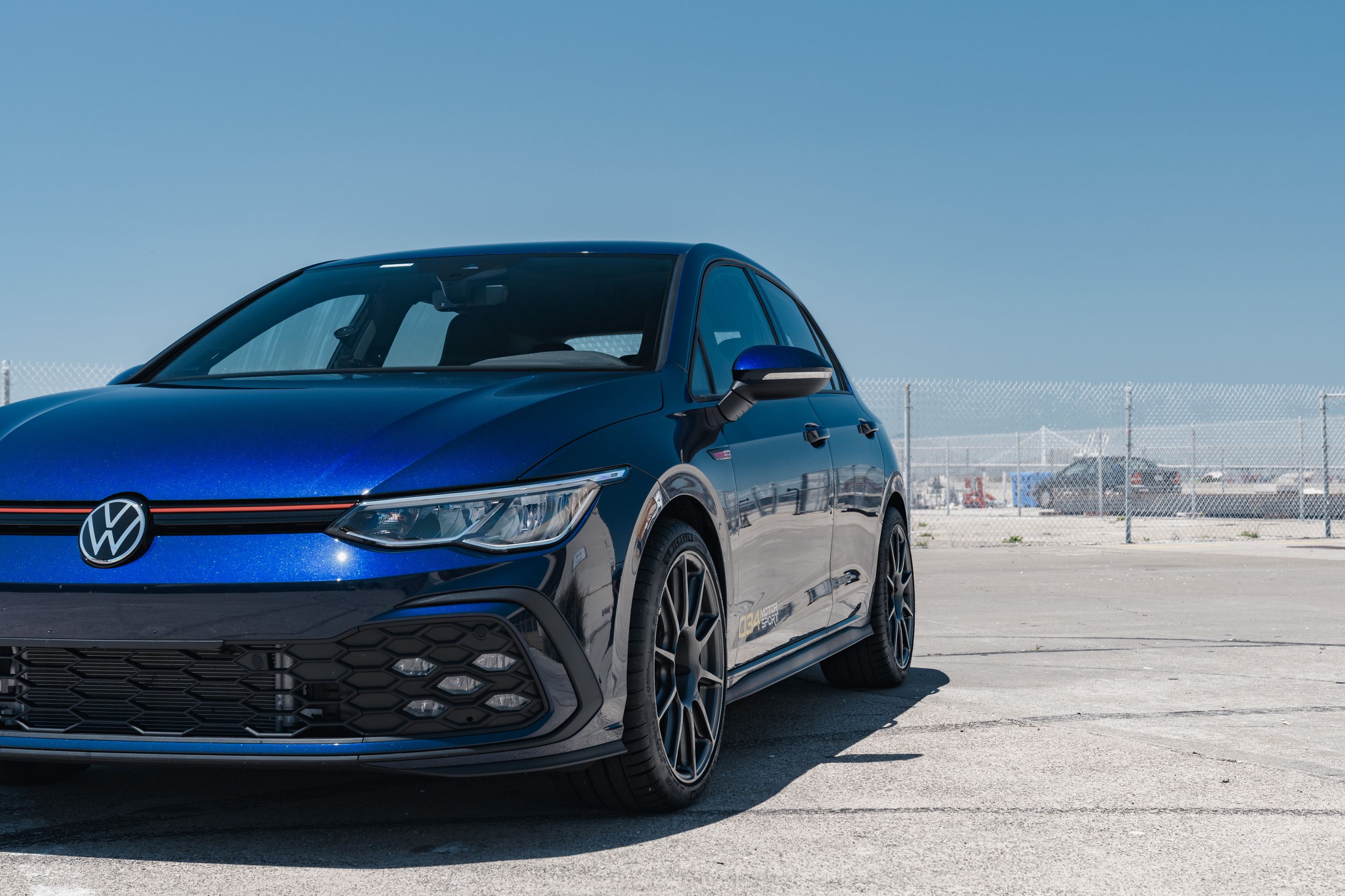 Blue VW MK8 GTI with 18" SM-10 Apex wheels in Anthracite