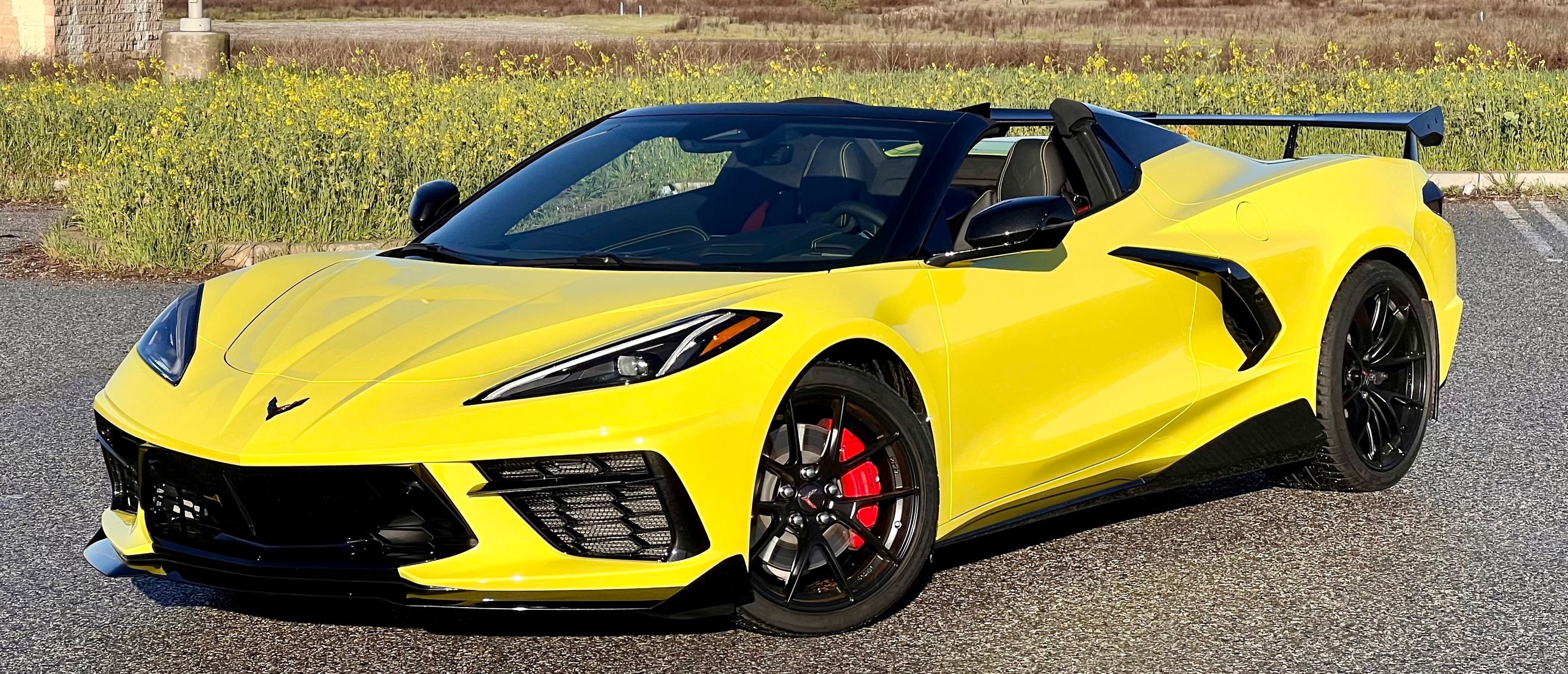 Yellow Chevrolet C8 Corvette Stingray/Z51 with 19"/20" VS-5RS Apex wheels in Satin Black